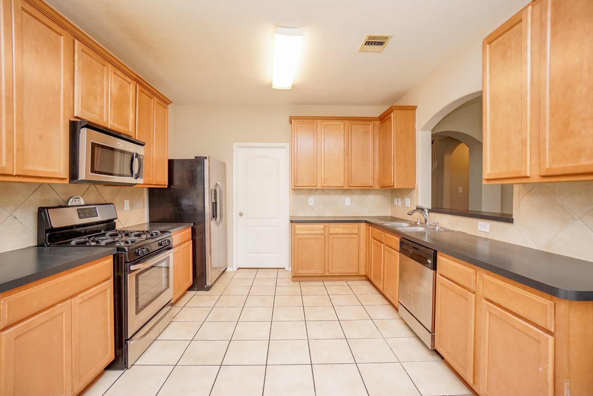 1323 Colonial Manor Drive Property Photo 11