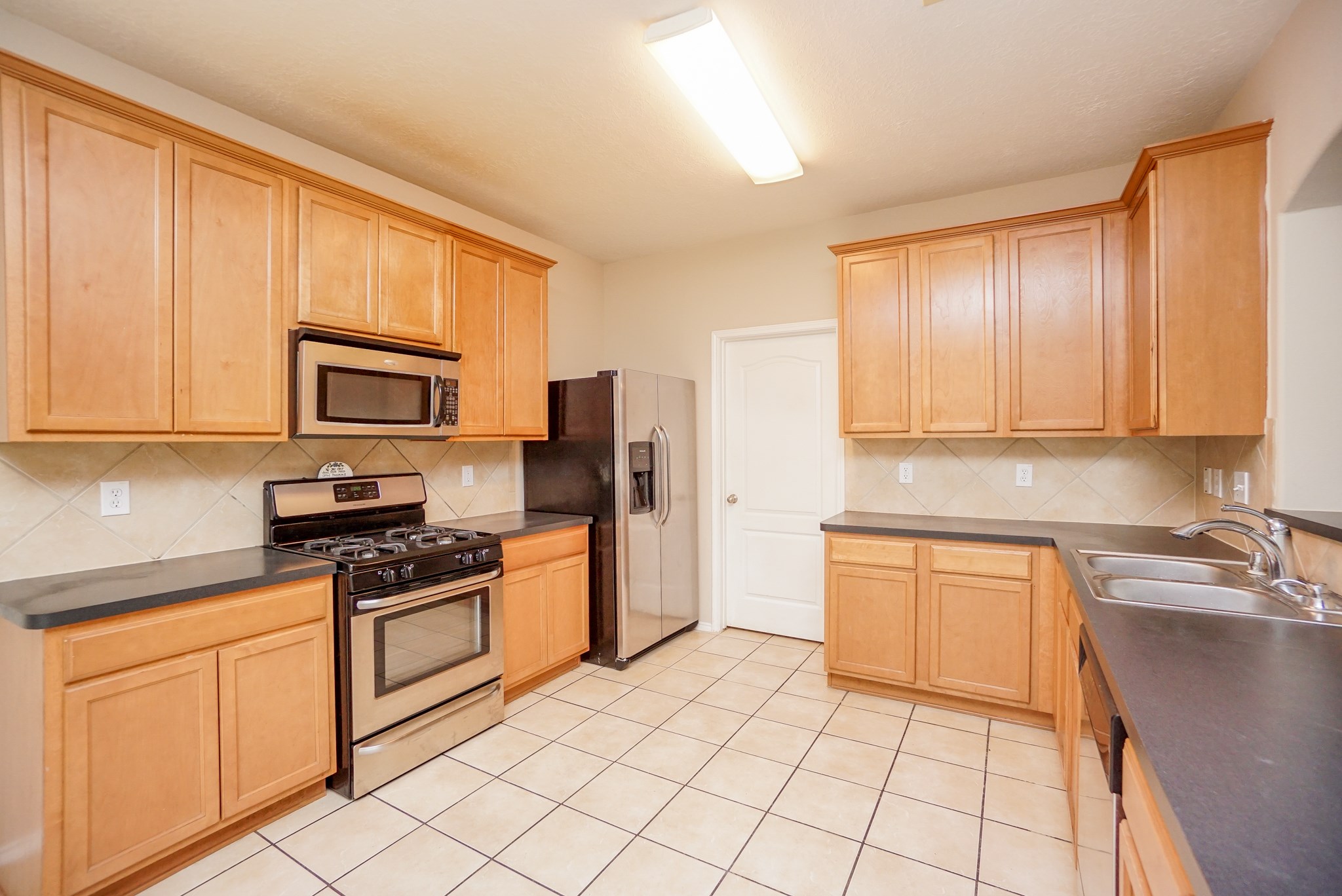 1323 Colonial Manor Drive Property Photo 12