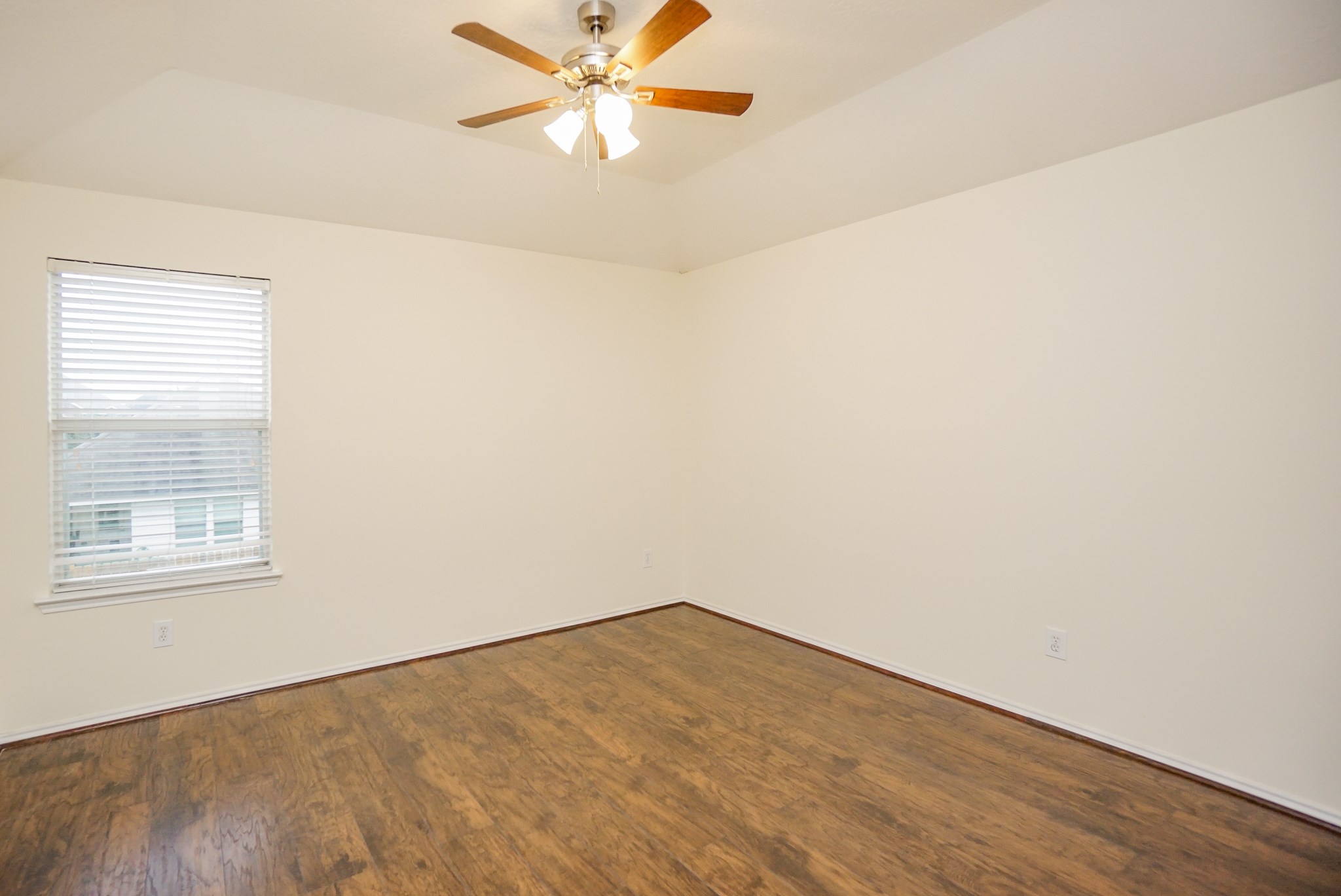 1323 Colonial Manor Drive Property Photo 20