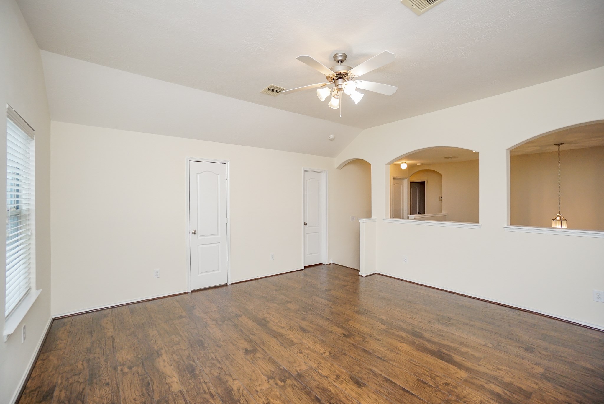 1323 Colonial Manor Drive Property Photo 26