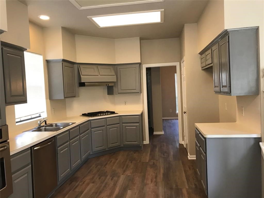 835 Prairie Brook Court Property Photo 13