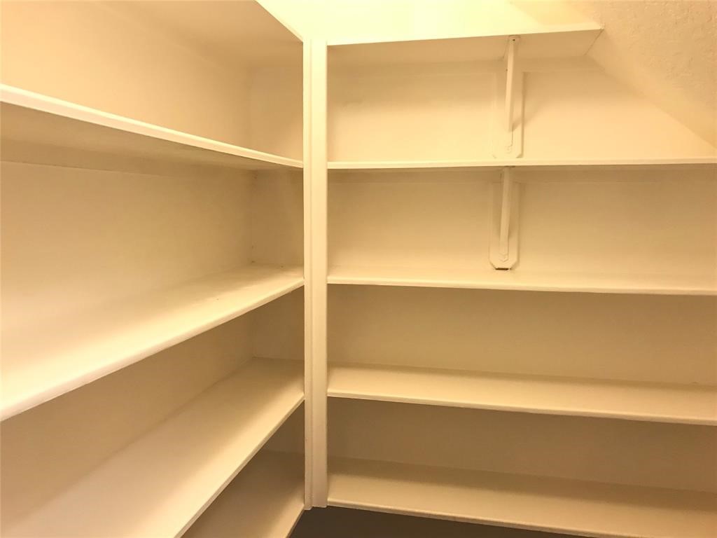 835 Prairie Brook Court Property Photo 14