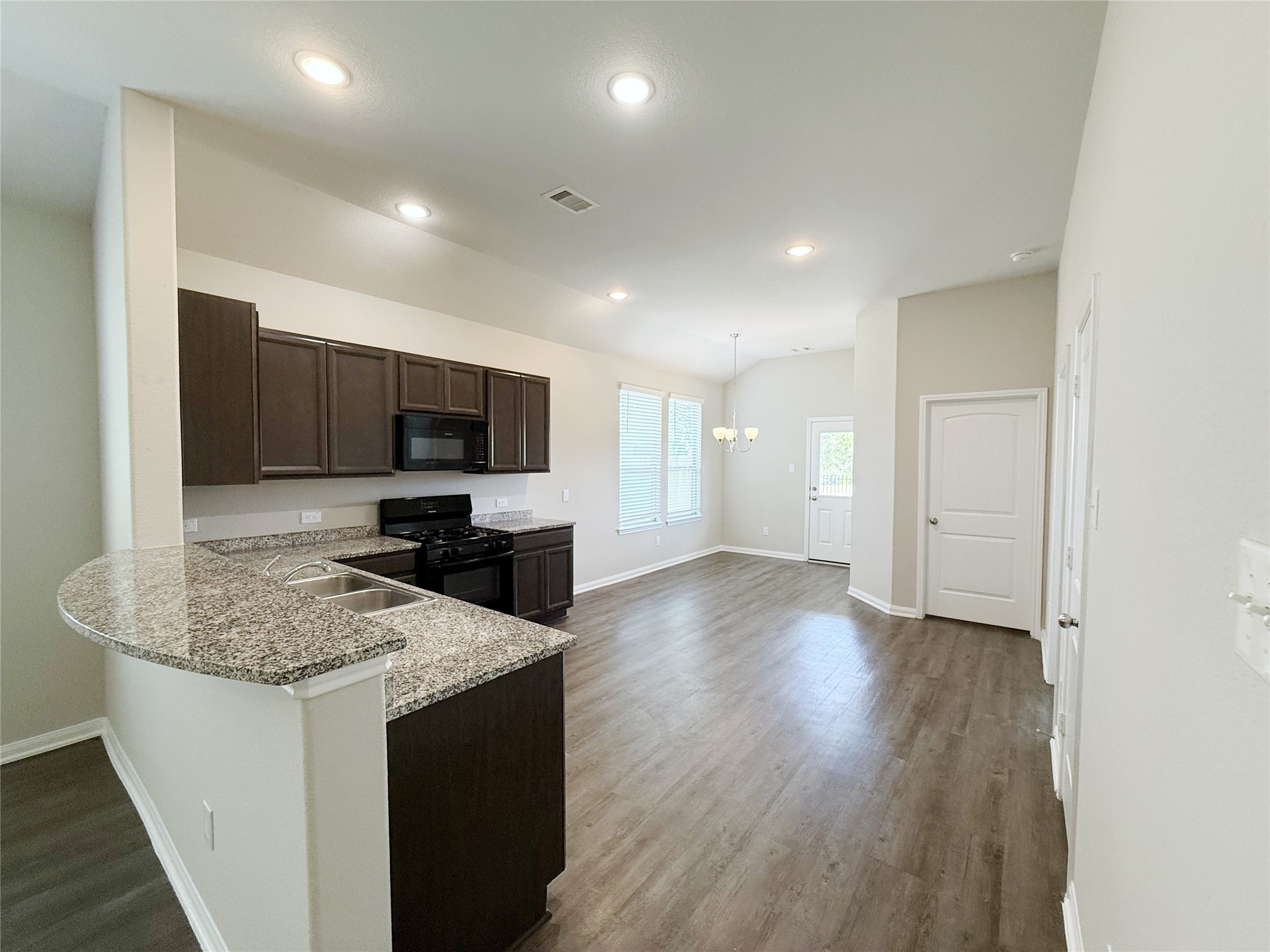 14613 E Pine Heart Drive Property Photo 5