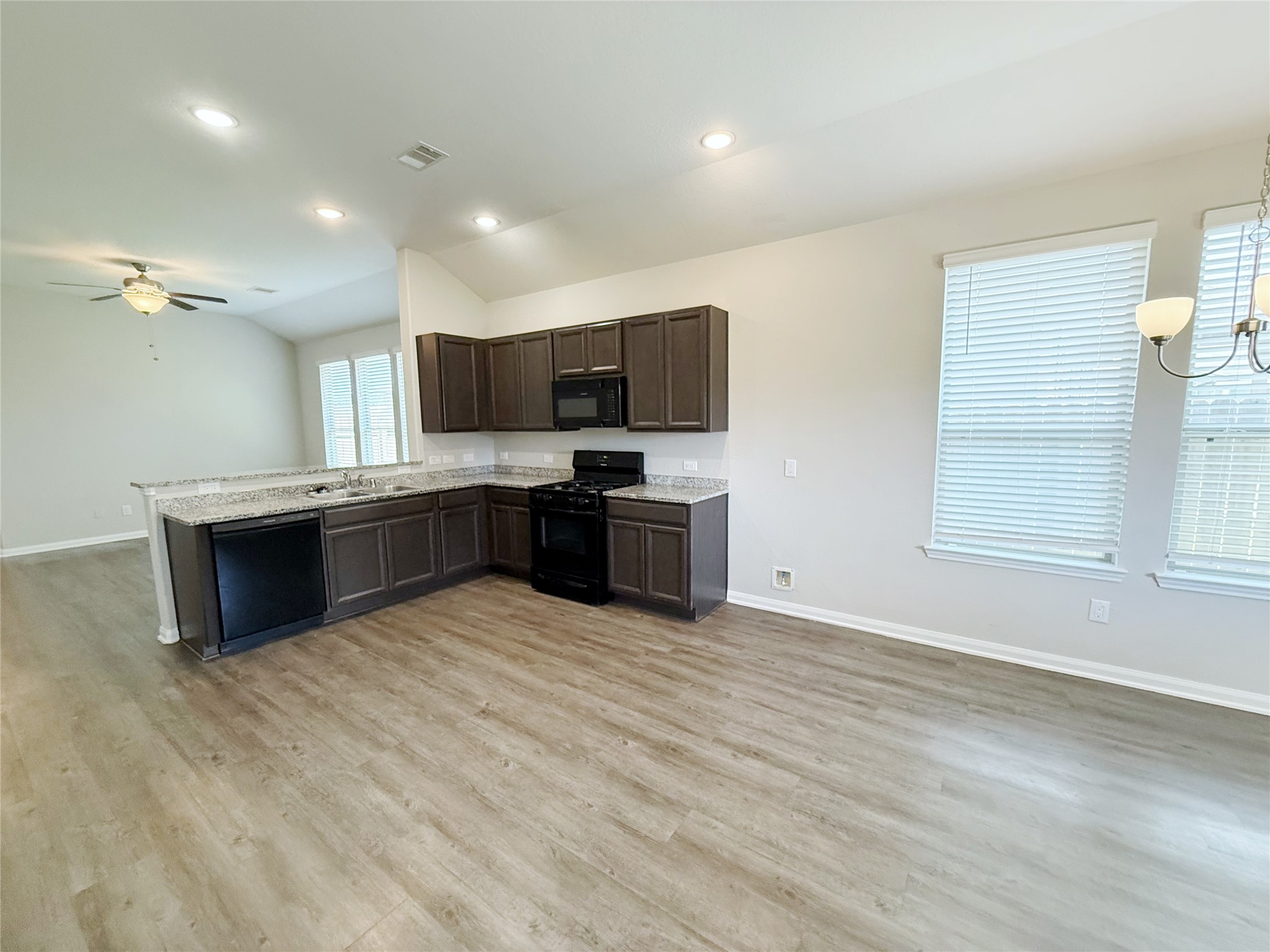 14613 E Pine Heart Drive Property Photo 6