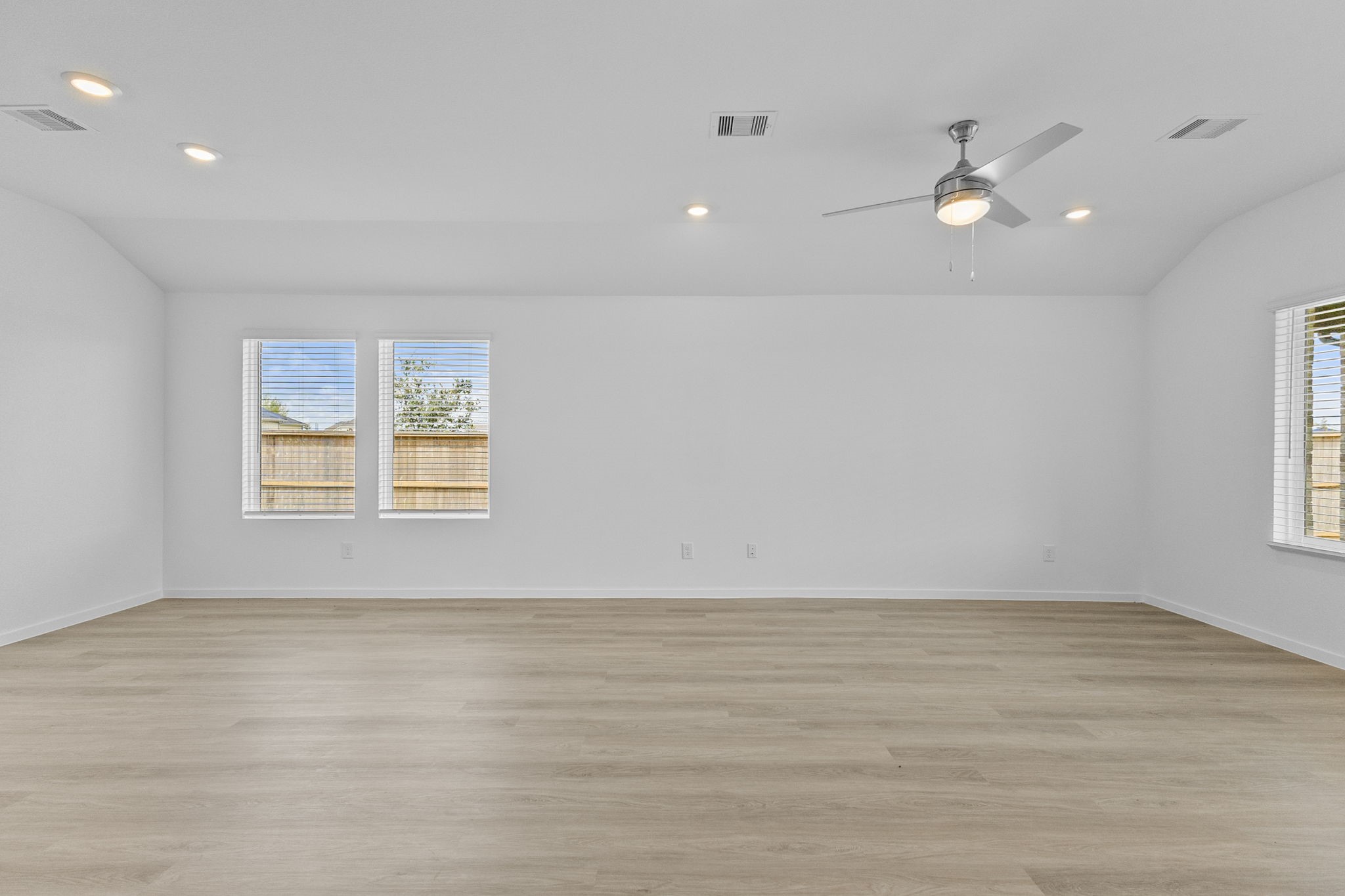 4072 Sun Burst Drive Property Photo 11