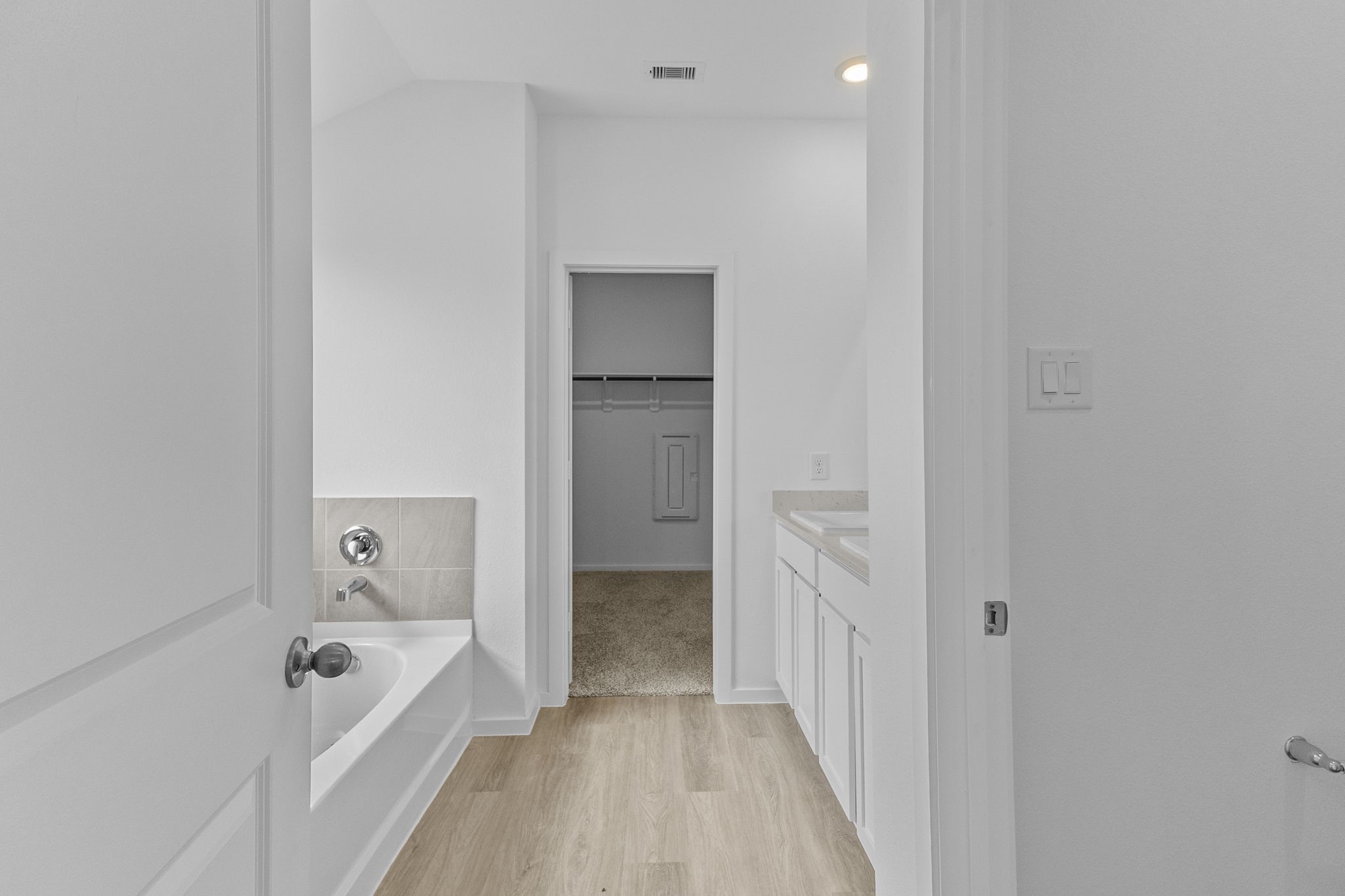 4072 Sun Burst Drive Property Photo 16