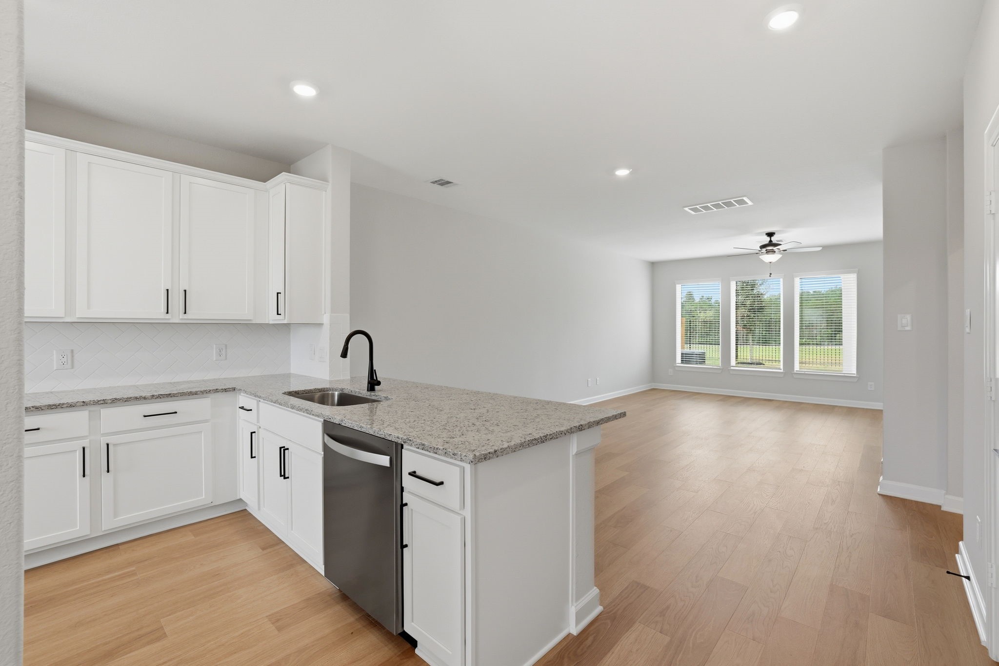 21707 Lavender Falls Drive Property Photo 8