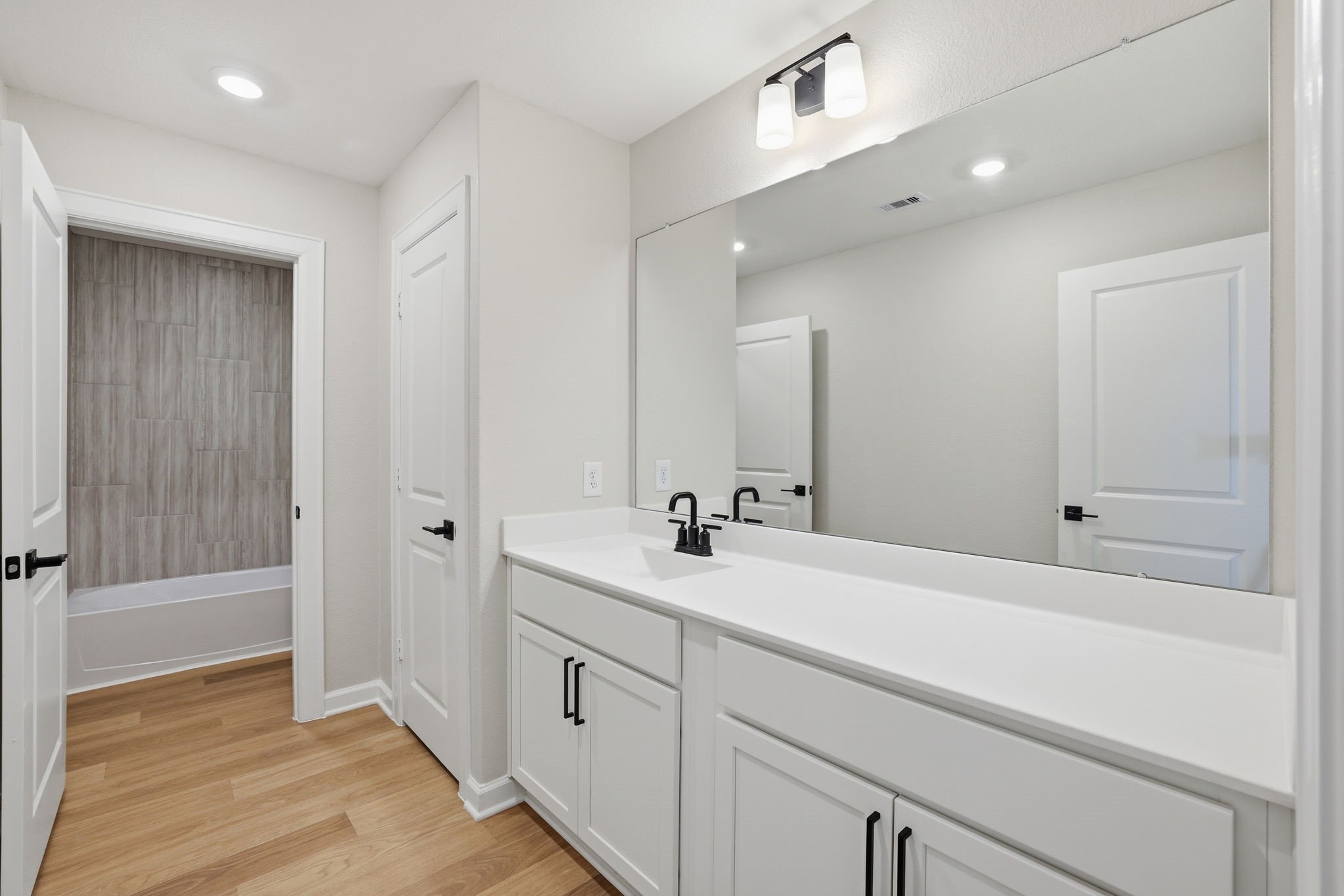 21707 Lavender Falls Drive Property Photo 16