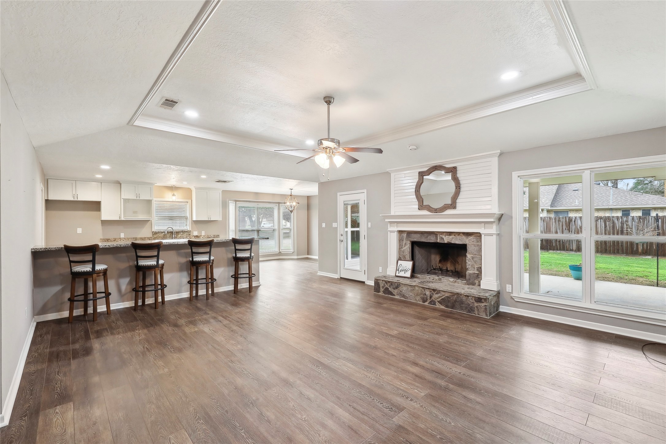 12880 Tanoak Drive Property Photo 6