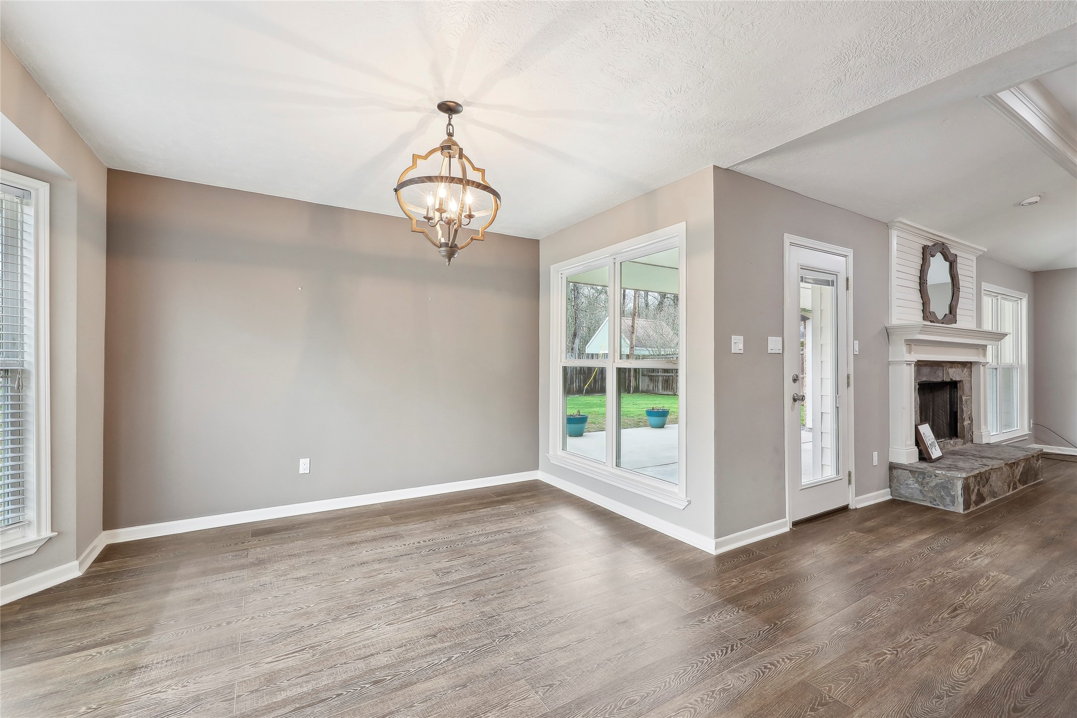 12880 Tanoak Drive Property Photo 10