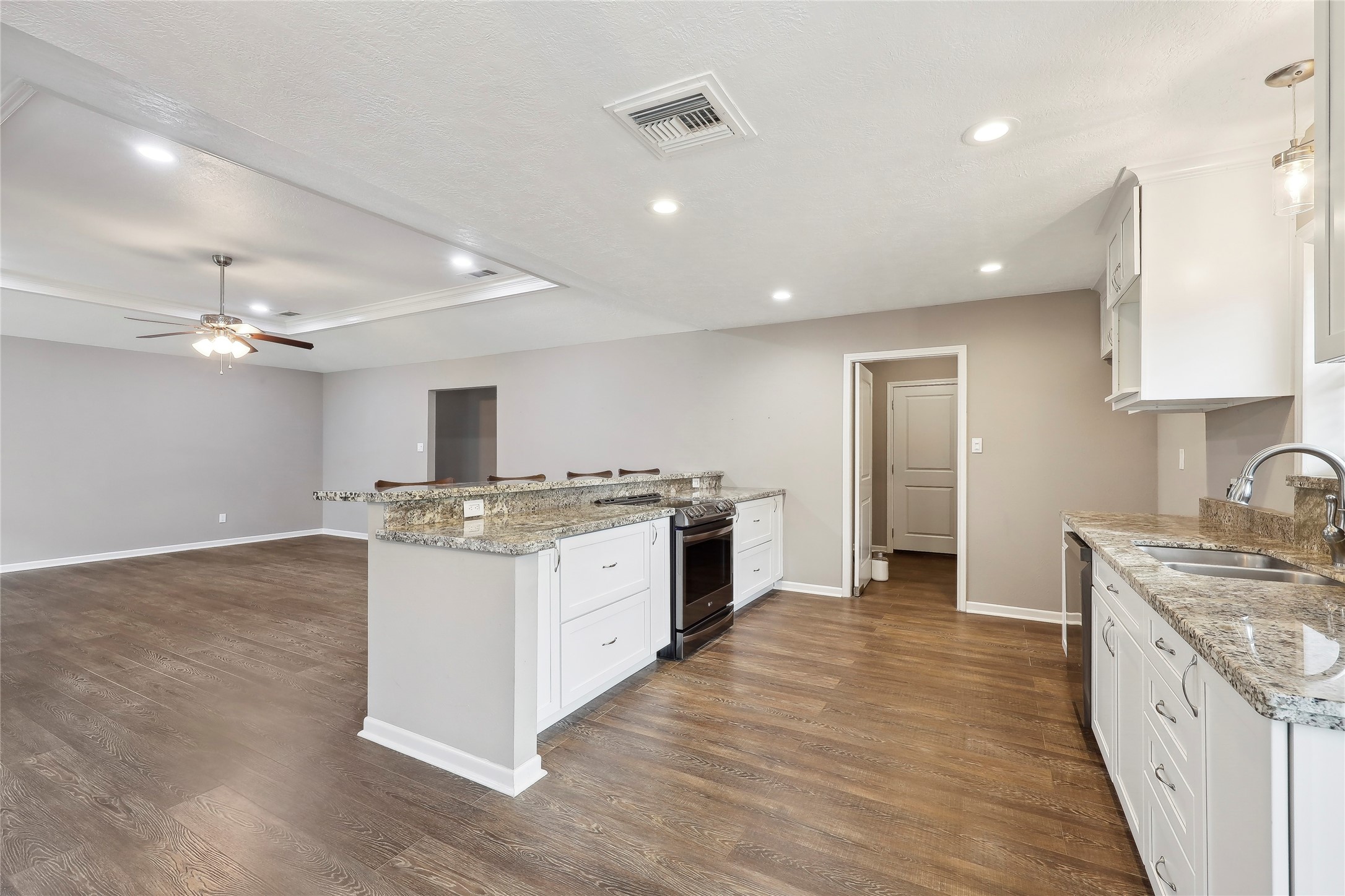 12880 Tanoak Drive Property Photo 12