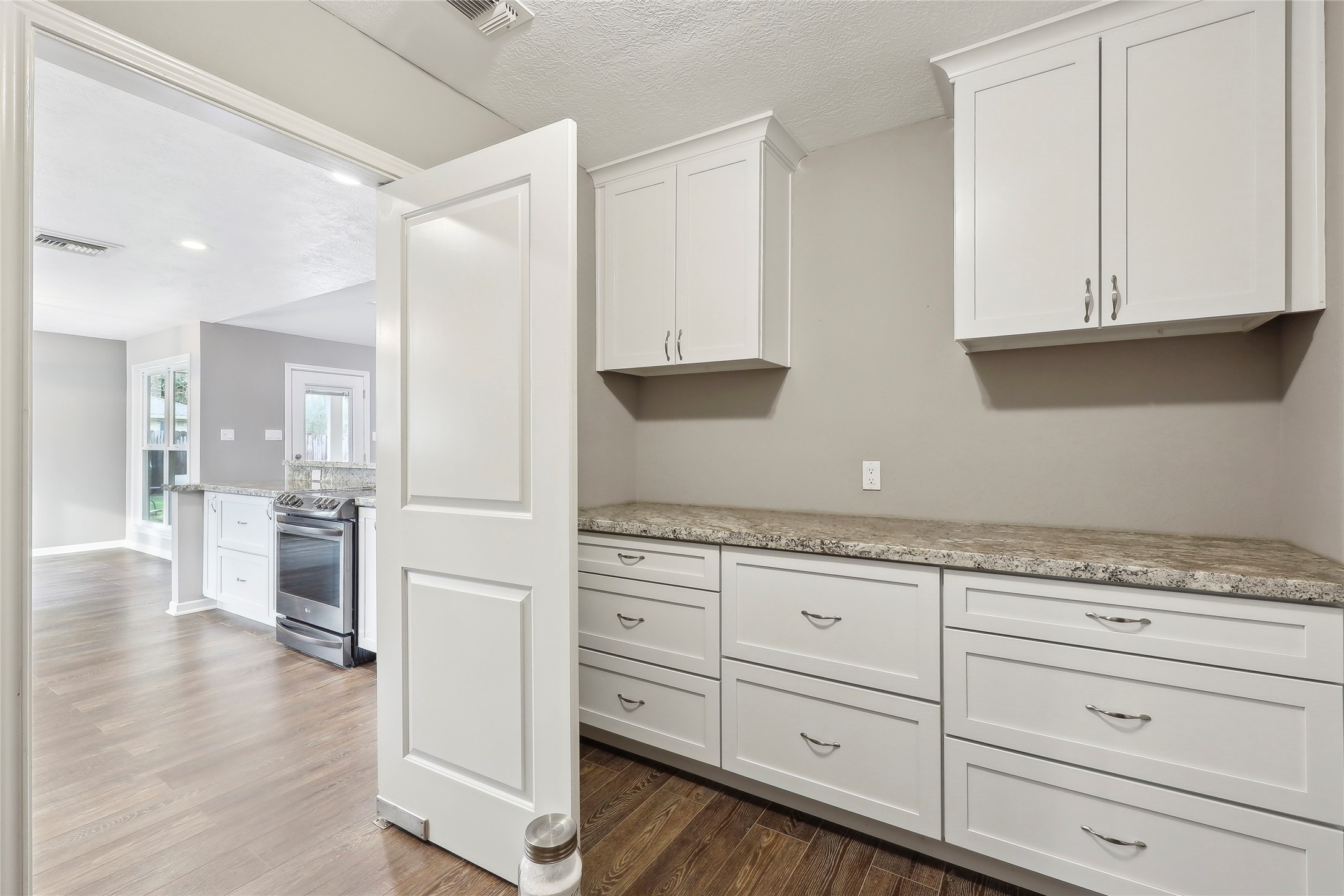 12880 Tanoak Drive Property Photo 17