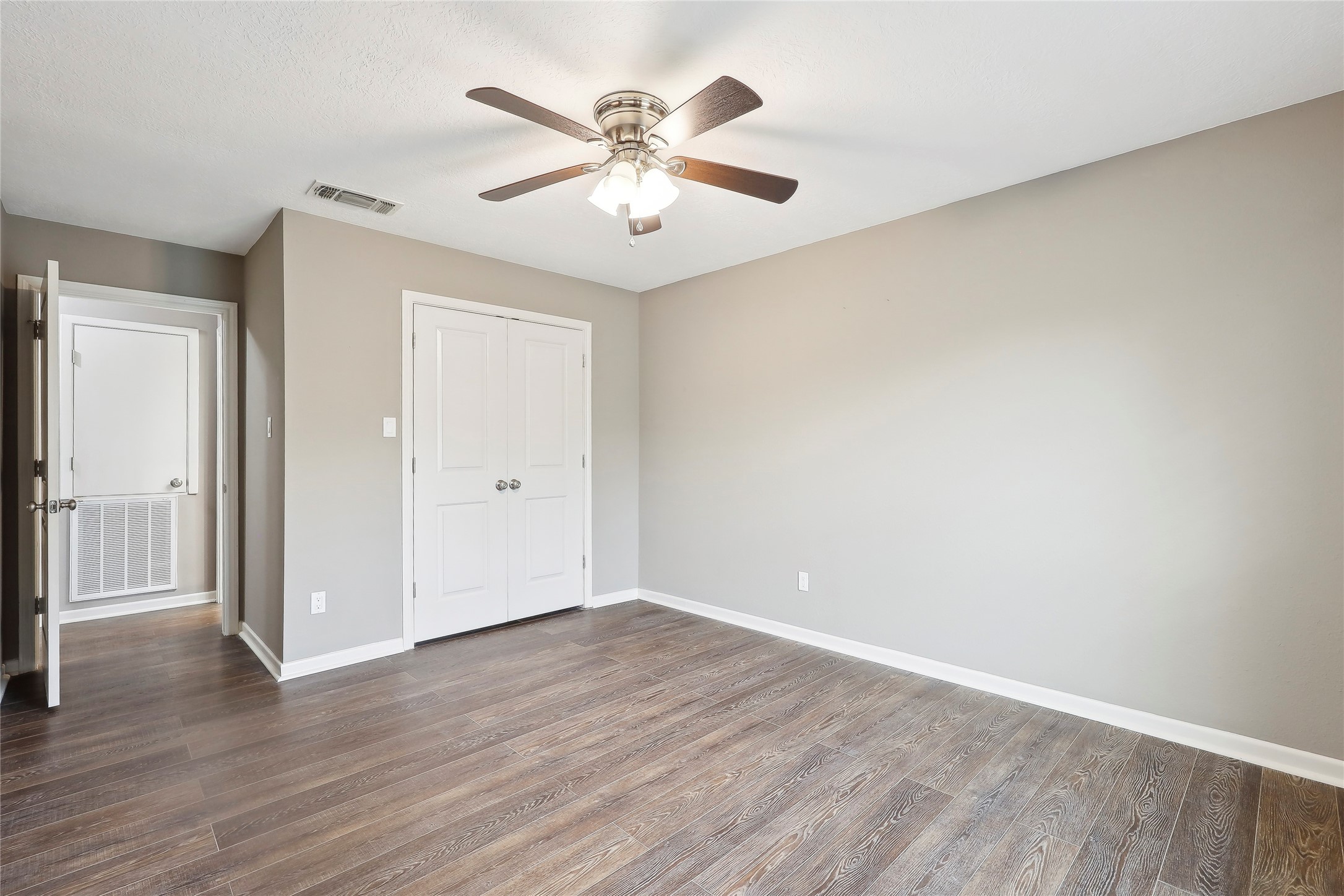 12880 Tanoak Drive Property Photo 23