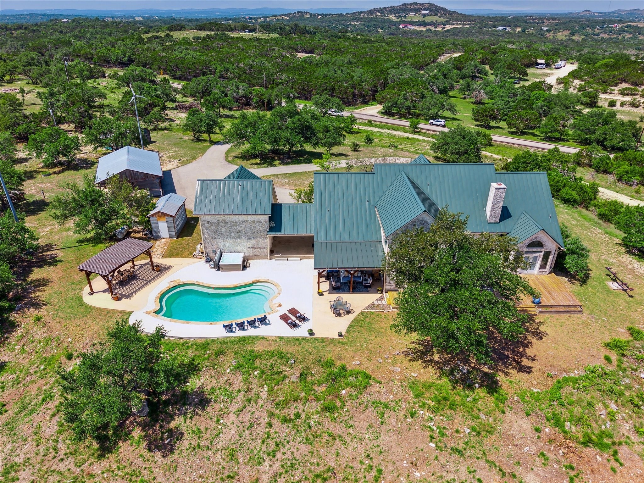 3108 Rolling Hills Road Property Photo 1
