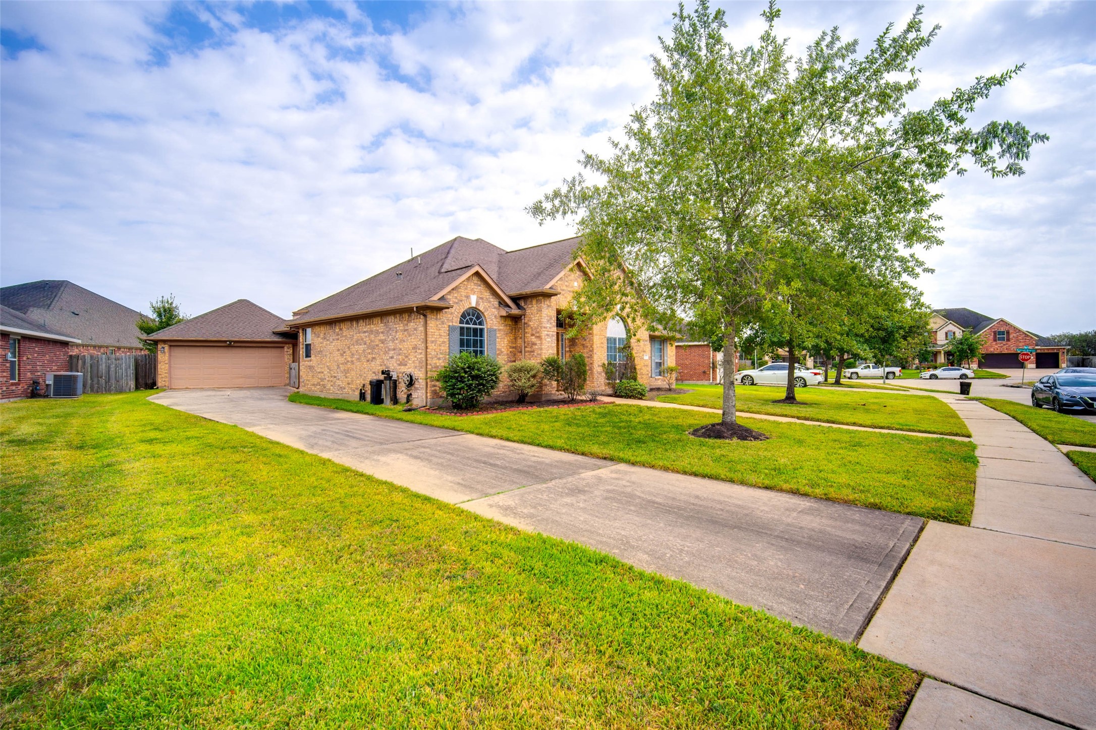 9323 Hillhaven Court Property Photo 4