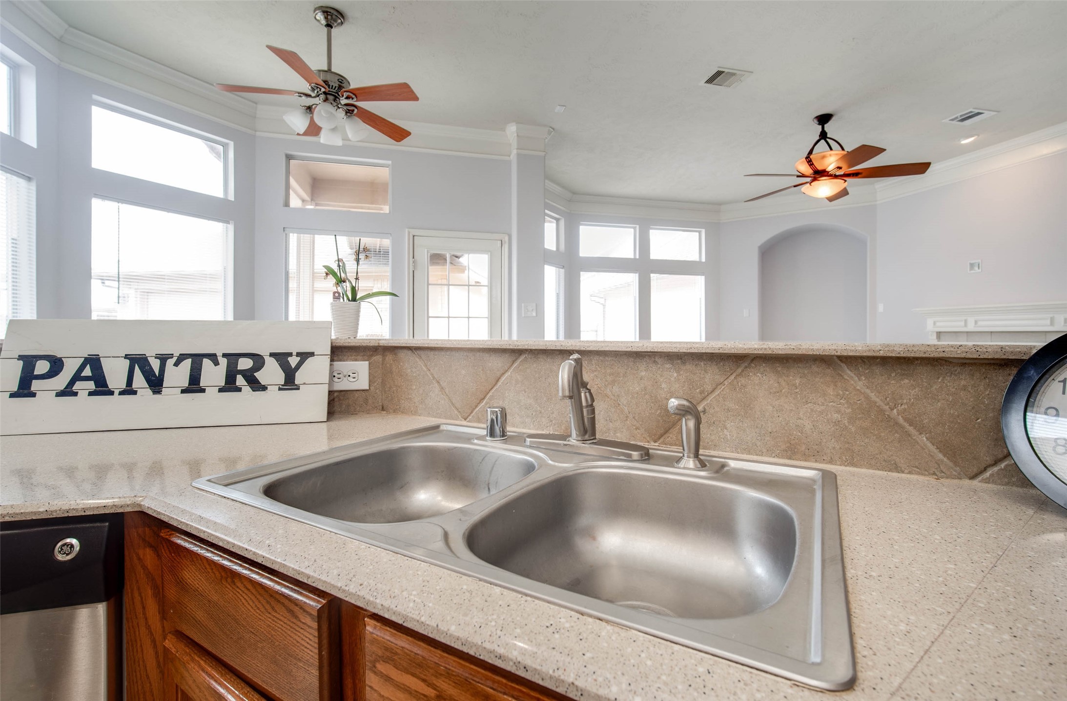 9323 Hillhaven Court Property Photo 16