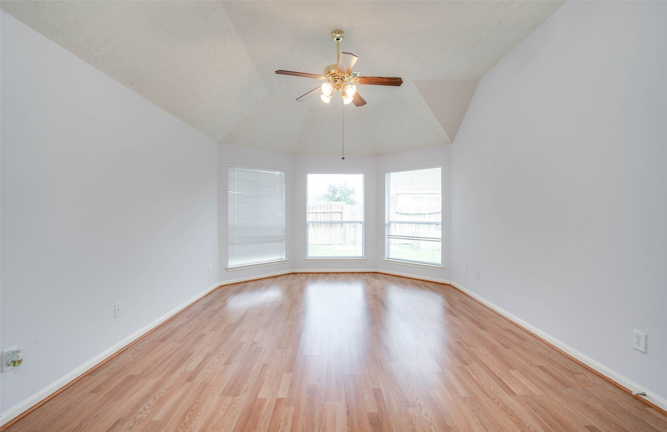 9323 Hillhaven Court Property Photo 22