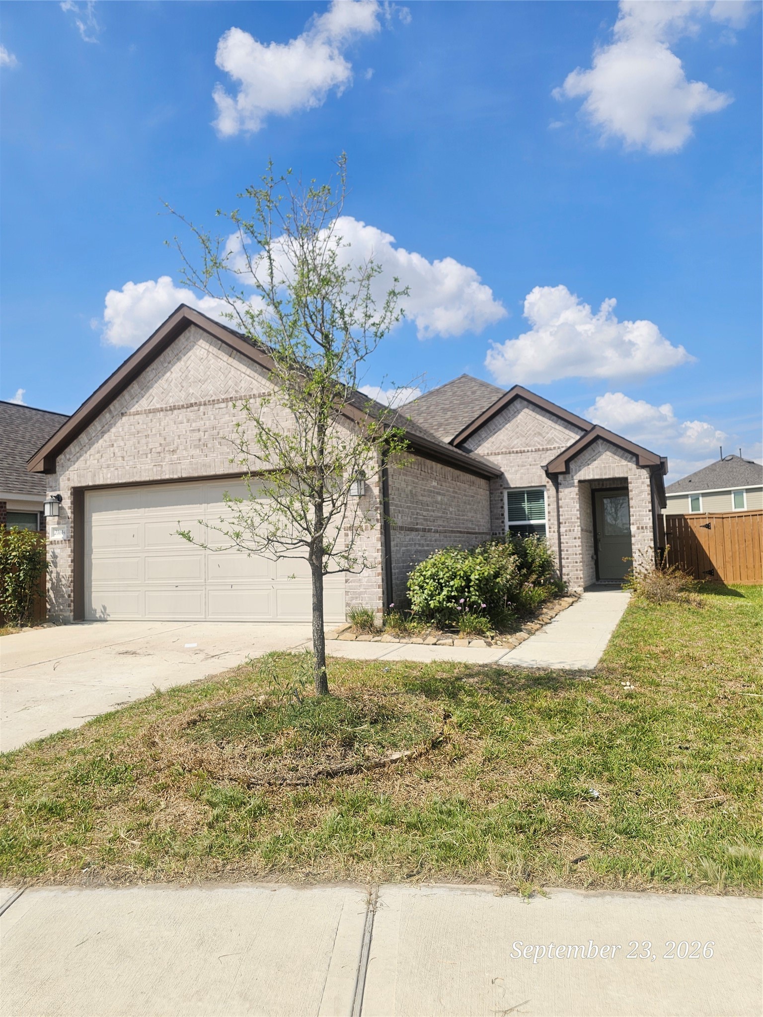 21614 Wave Hollow Drive Property Photo 1