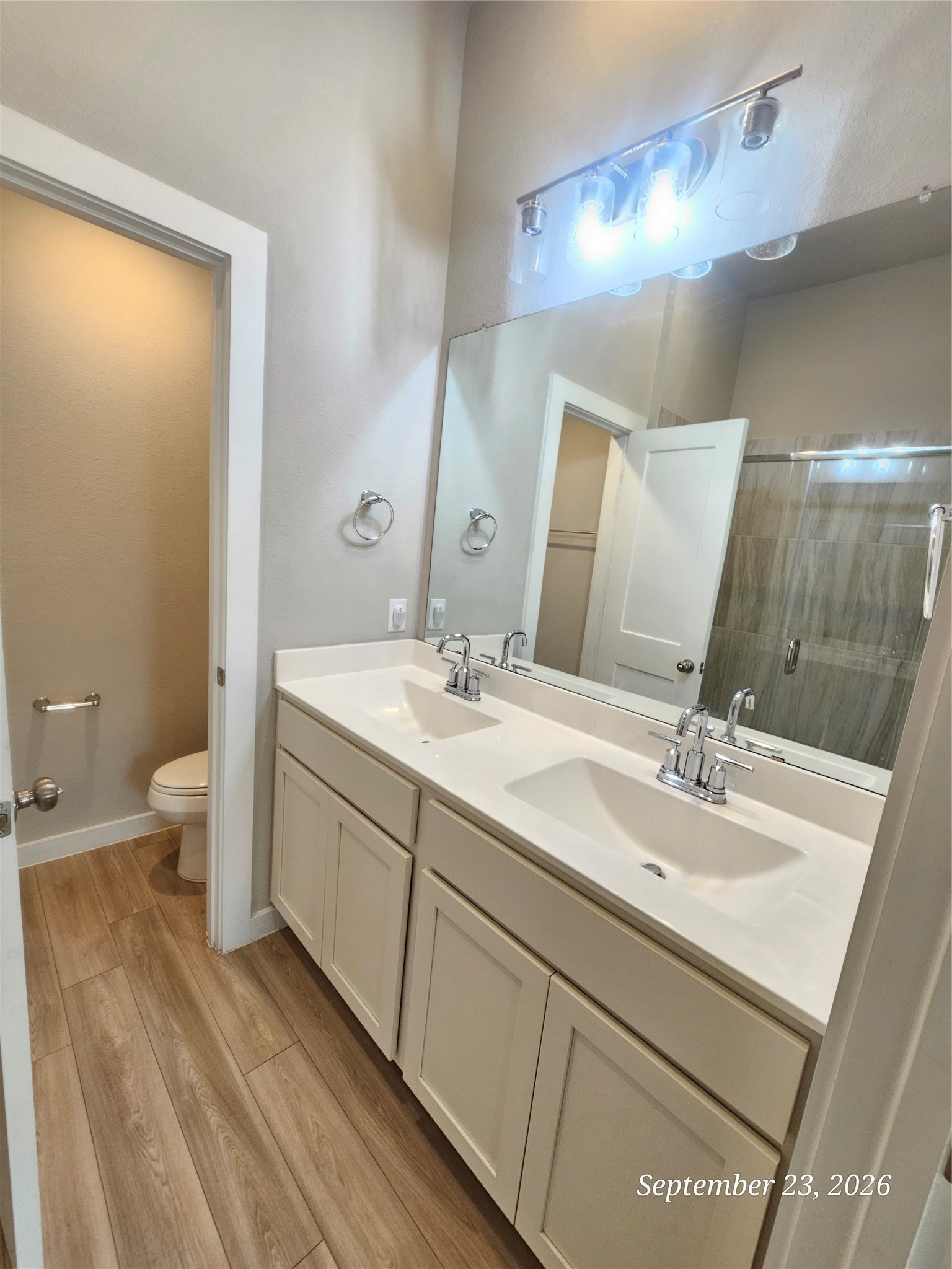 21614 Wave Hollow Drive Property Photo 9