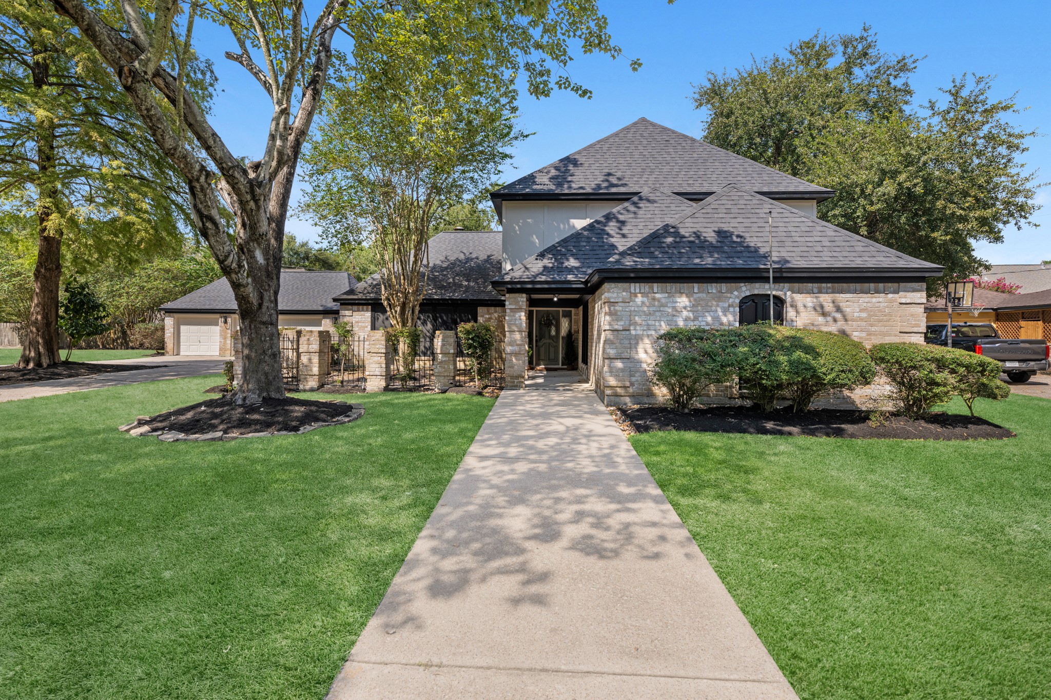 12818 Cloverwood Drive Property Photo 1