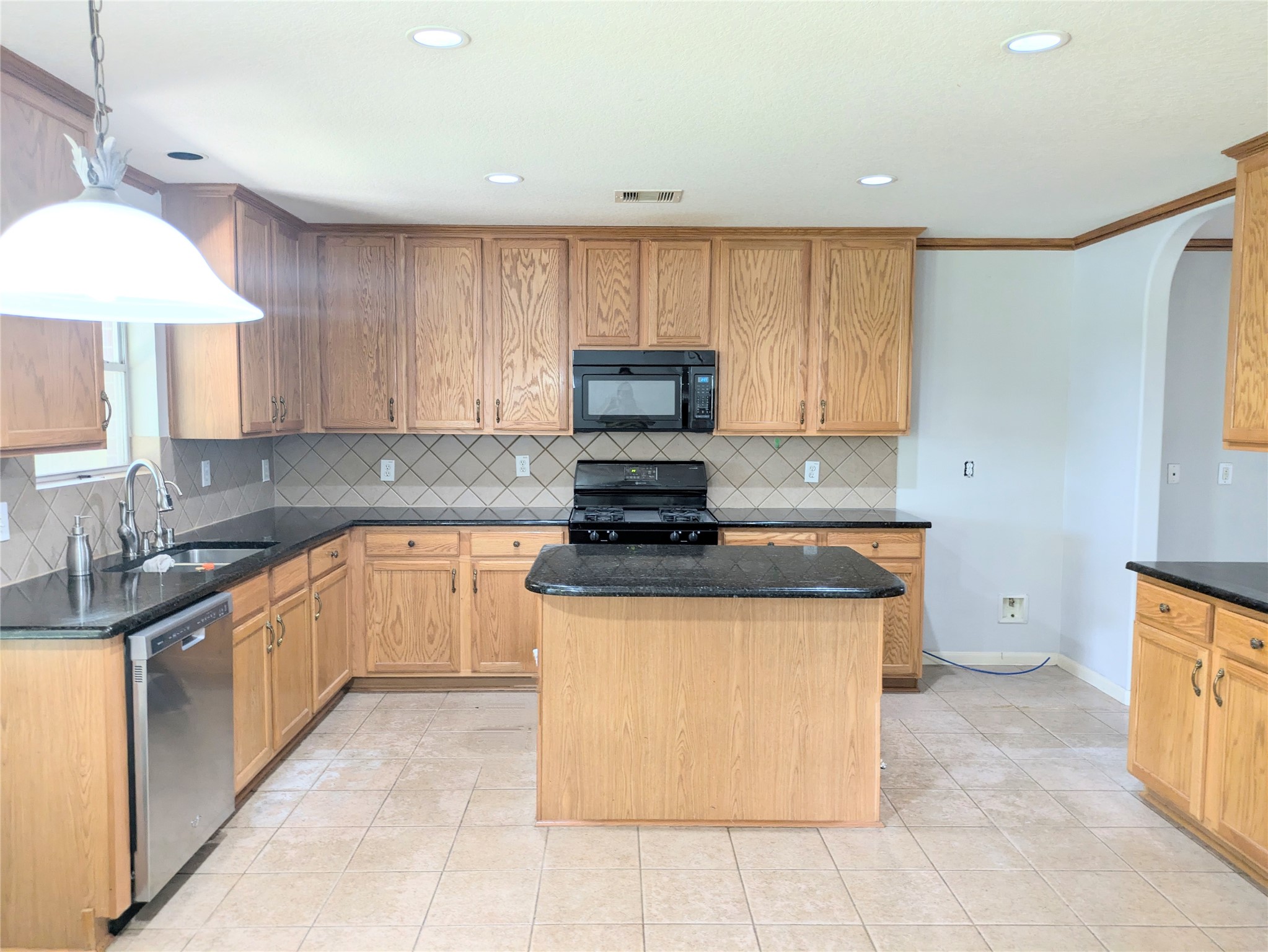 2716 Park Falls Drive Property Photo 7