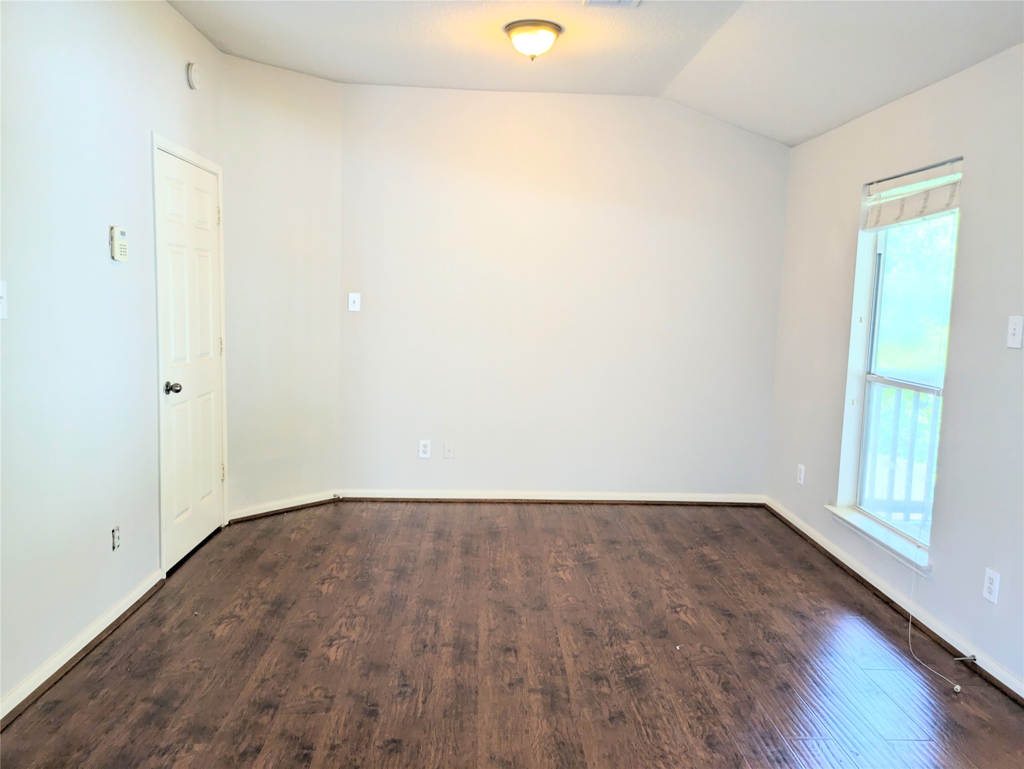 2716 Park Falls Drive Property Photo 14