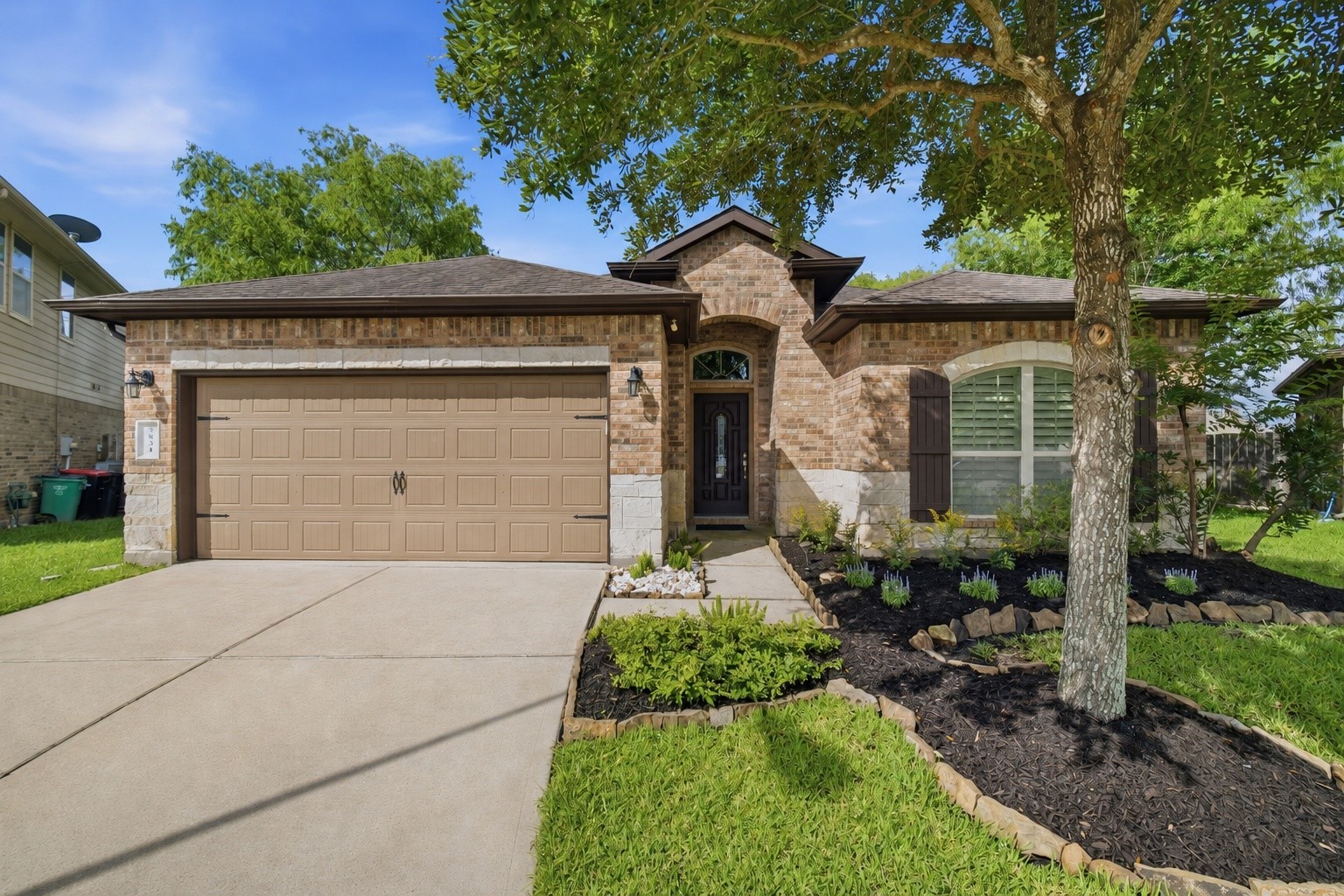 3831 Daintree Park Drive Property Photo 1