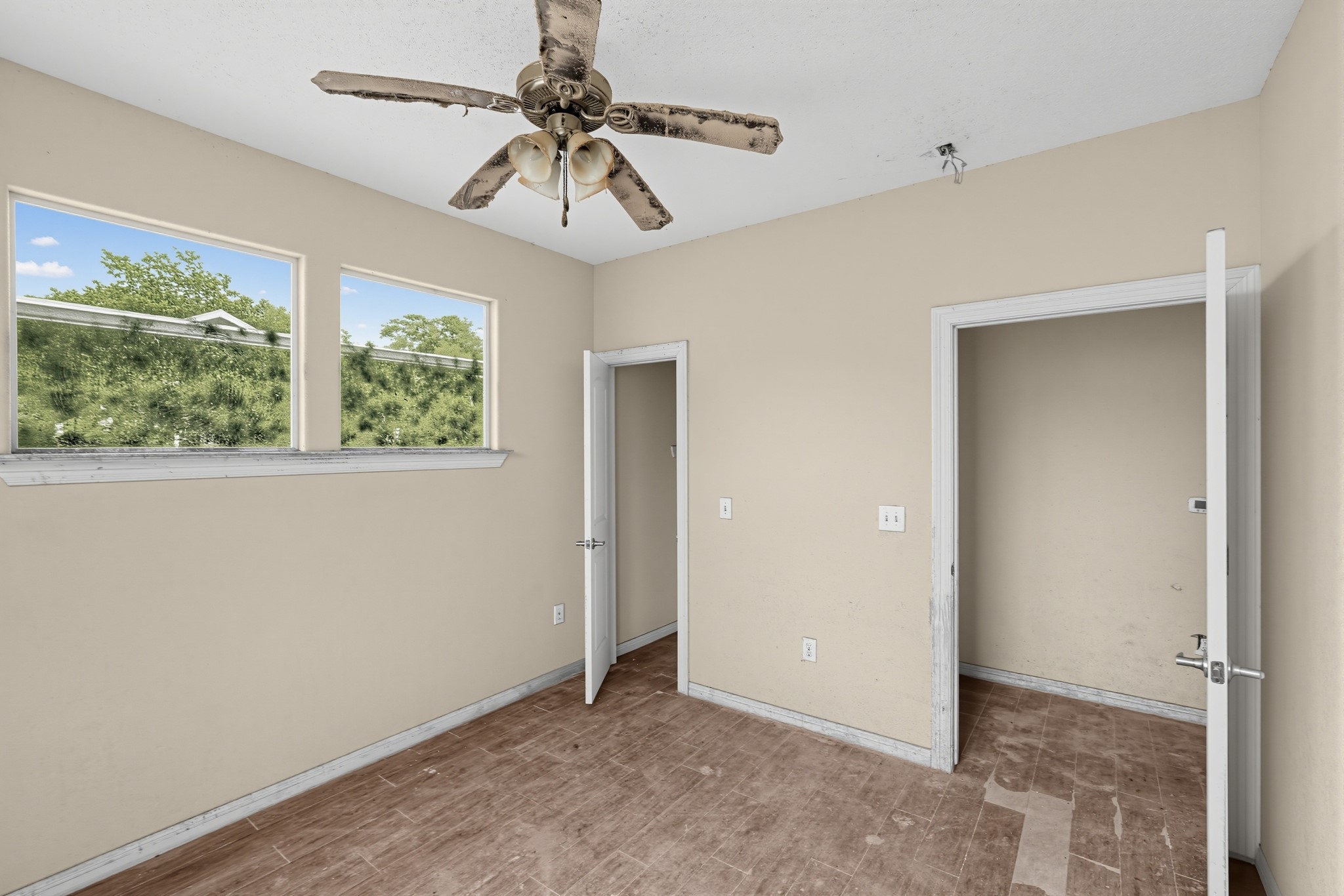 4255 Detroit Street Property Photo 11