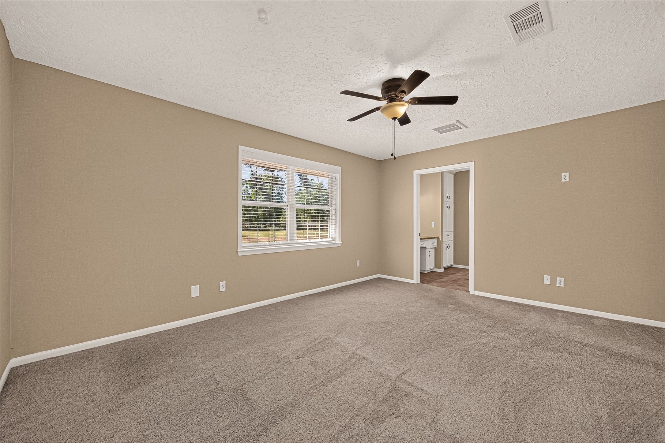8 Riverwood Lane Property Photo 17