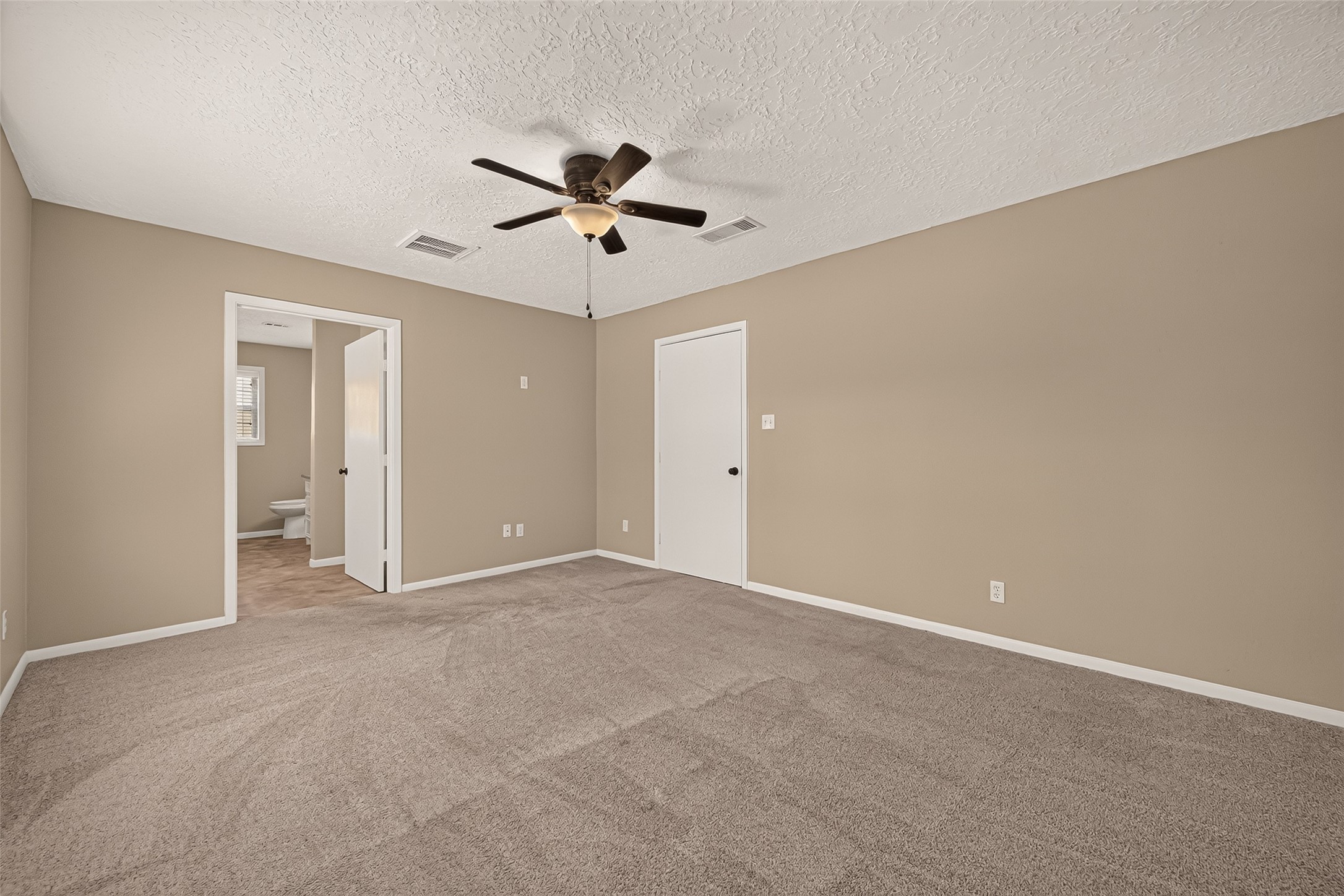 8 Riverwood Lane Property Photo 18