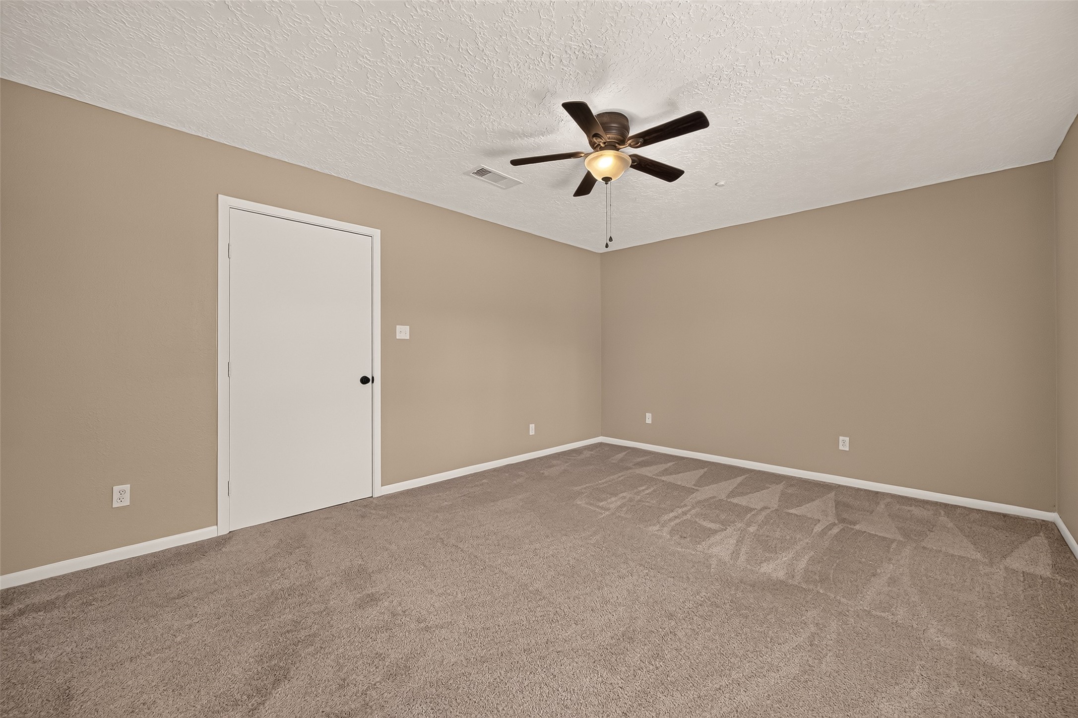 8 Riverwood Lane Property Photo 26
