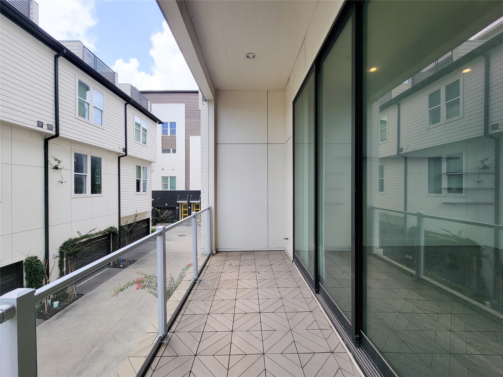 9 N St Charles Street B Property Photo 8