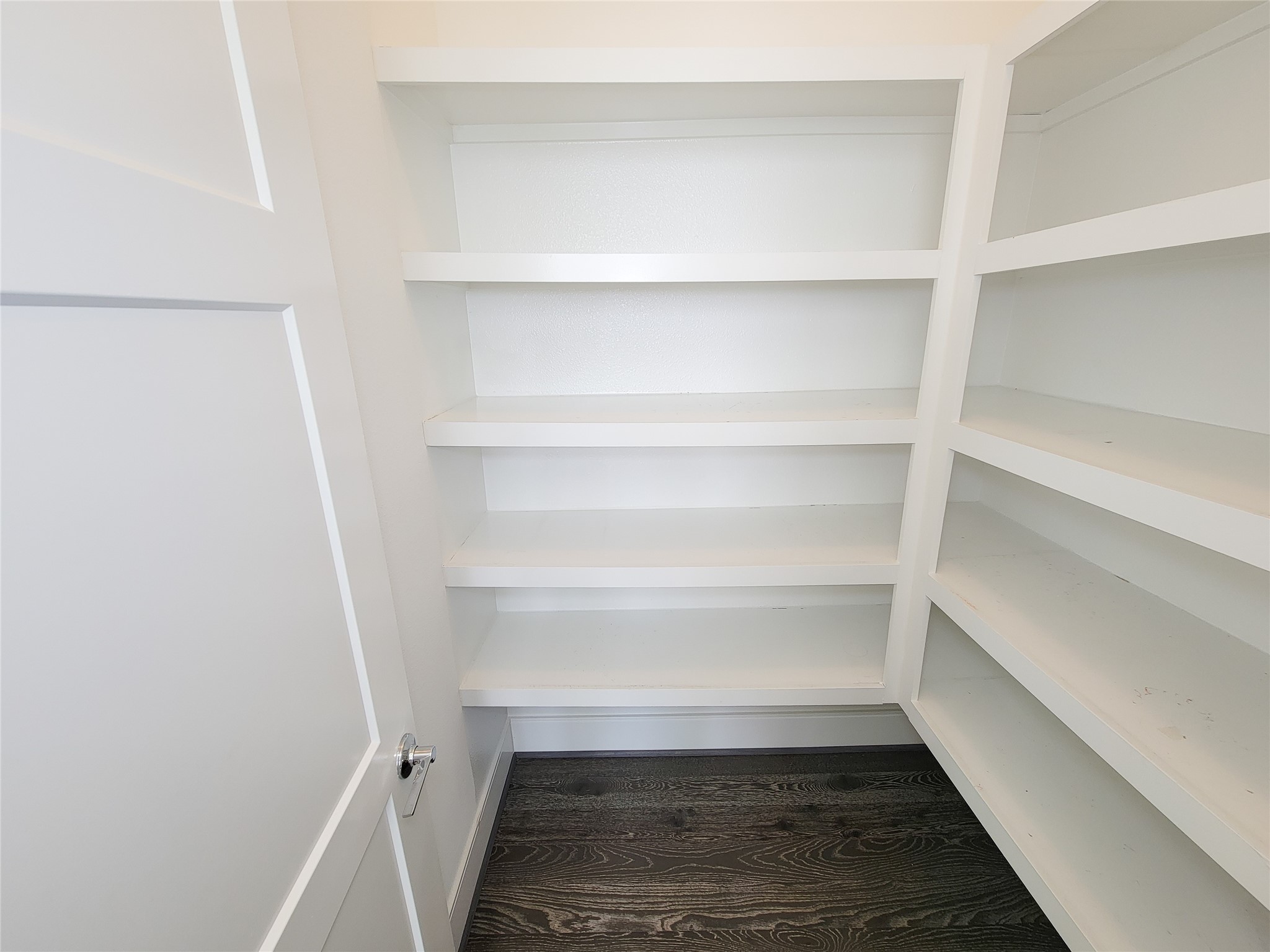 9 N St Charles Street B Property Photo 20