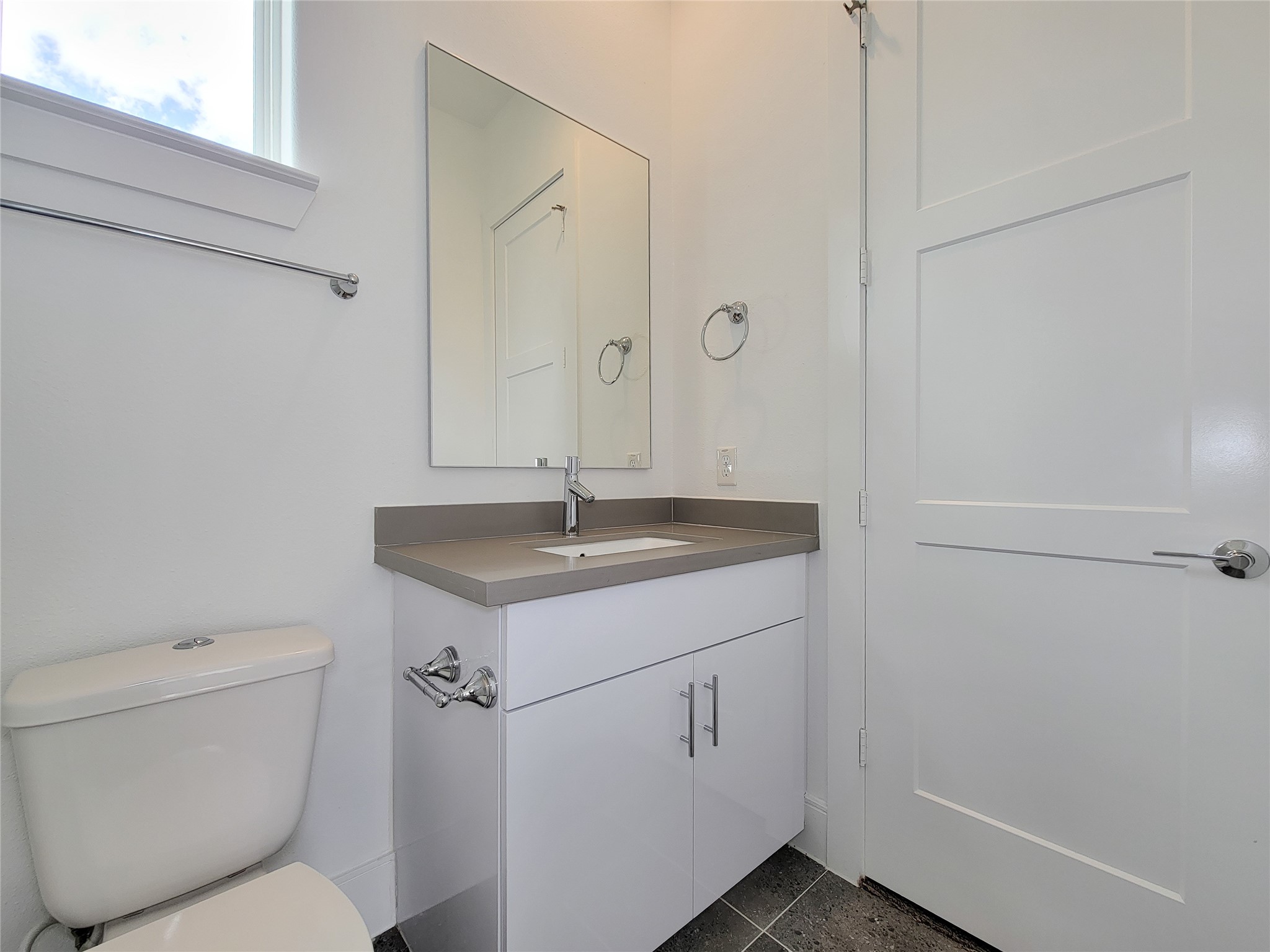 9 N St Charles Street B Property Photo 23