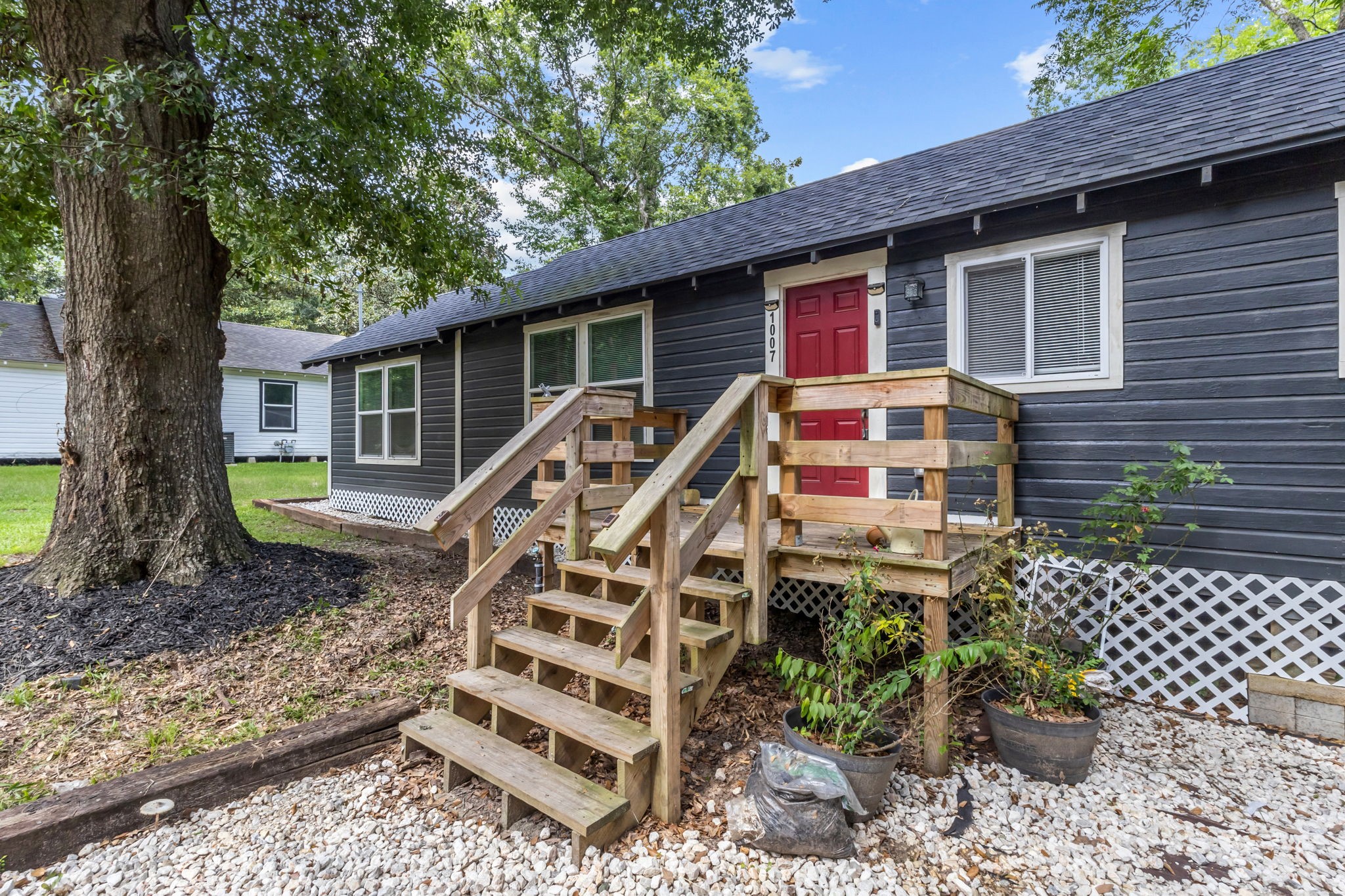1007 S Pecan Street Property Photo 7
