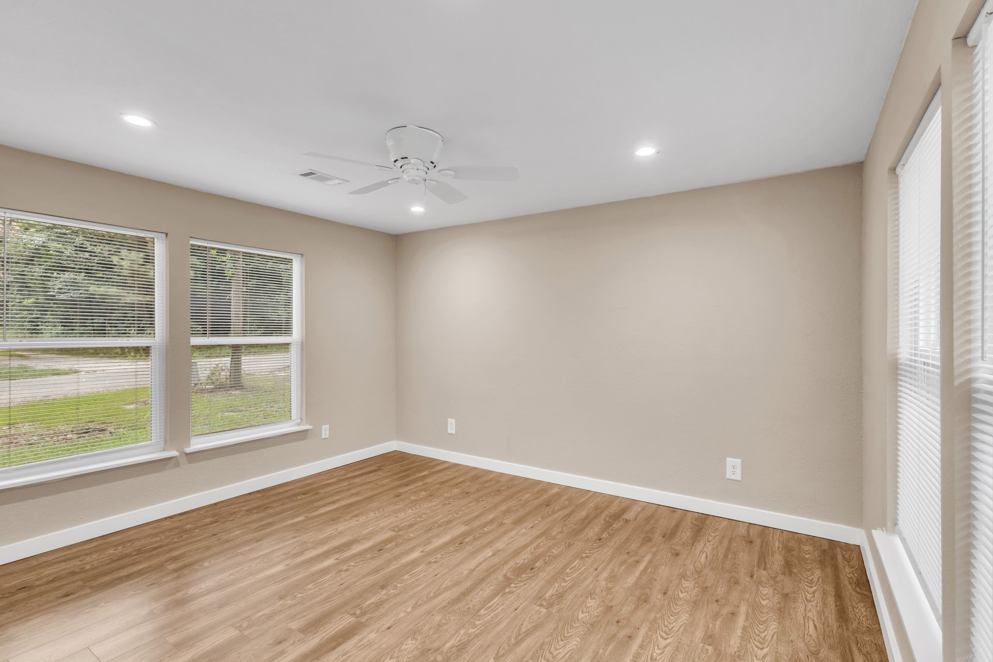 1007 S Pecan Street Property Photo 16