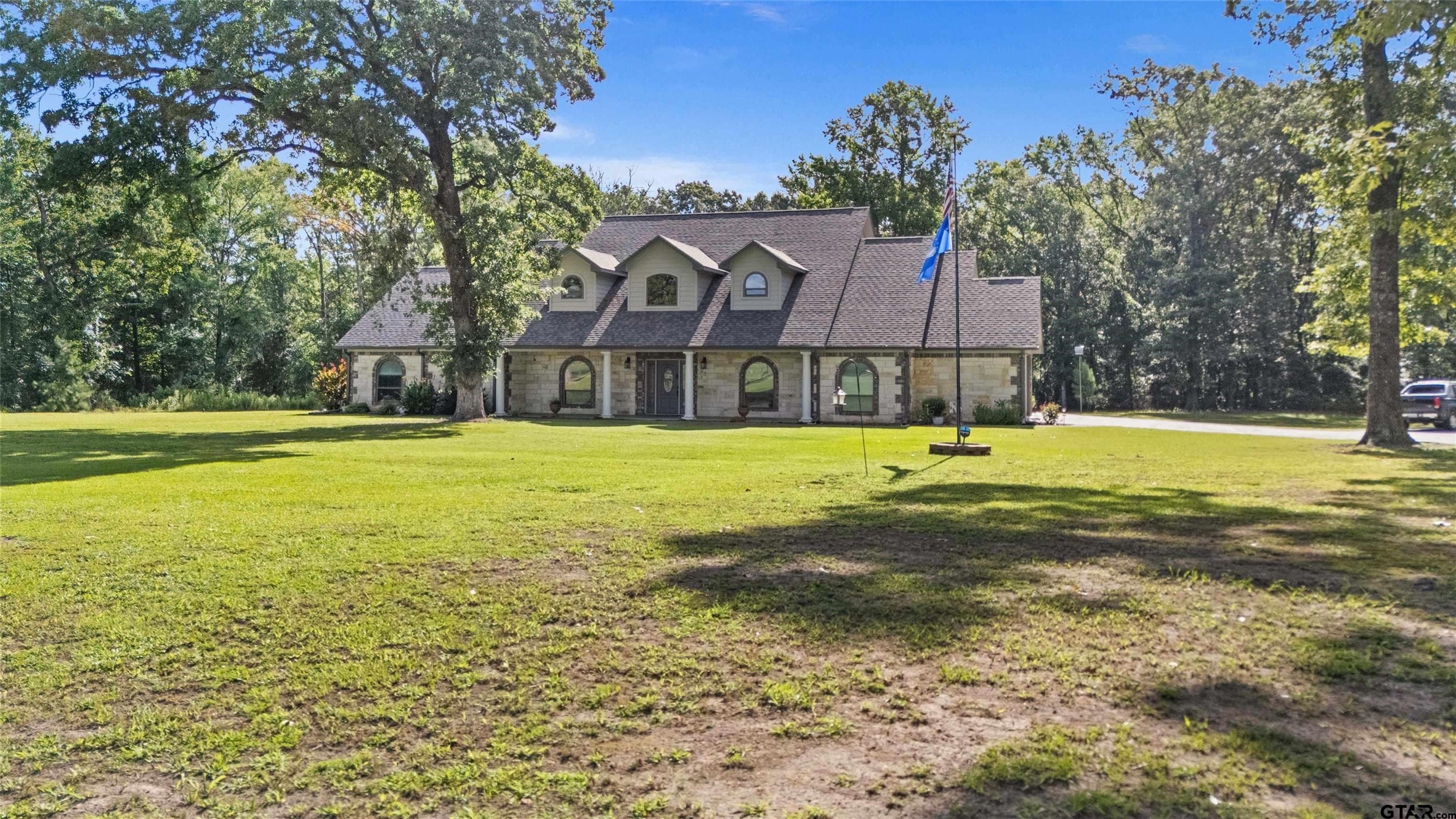 1054 County Road 4116