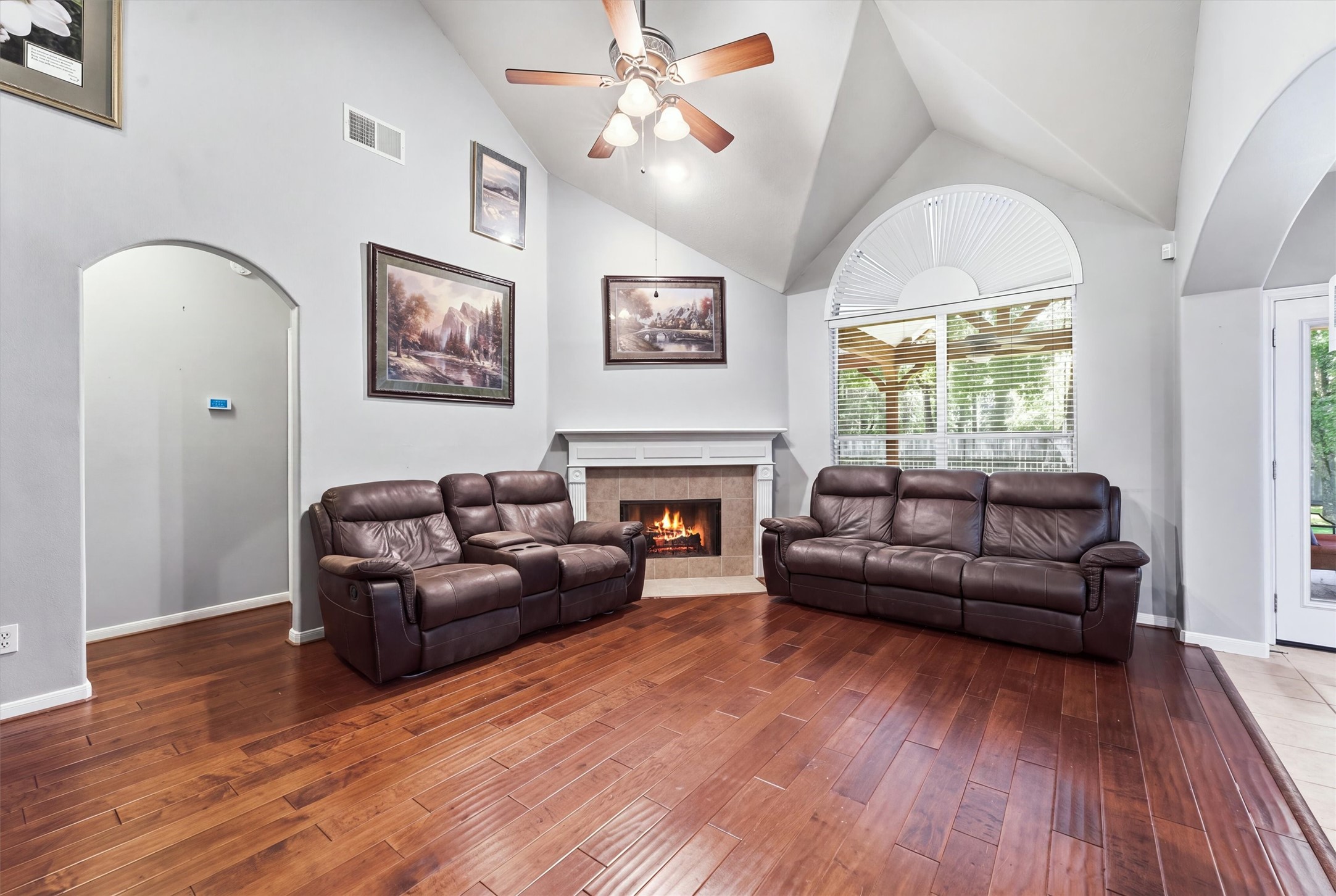 17511 Buck Island Court Property Photo 4