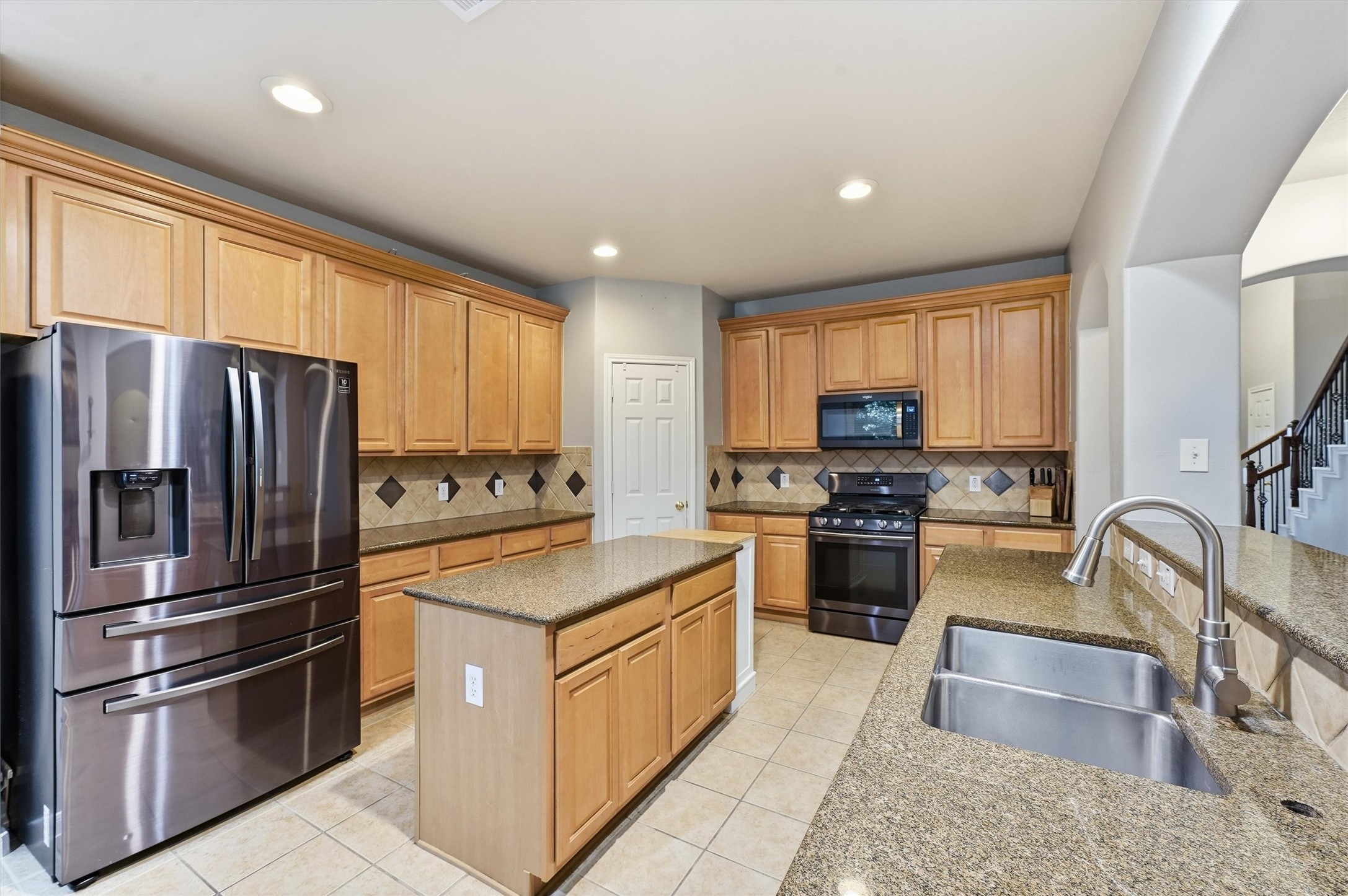 17511 Buck Island Court Property Photo 5