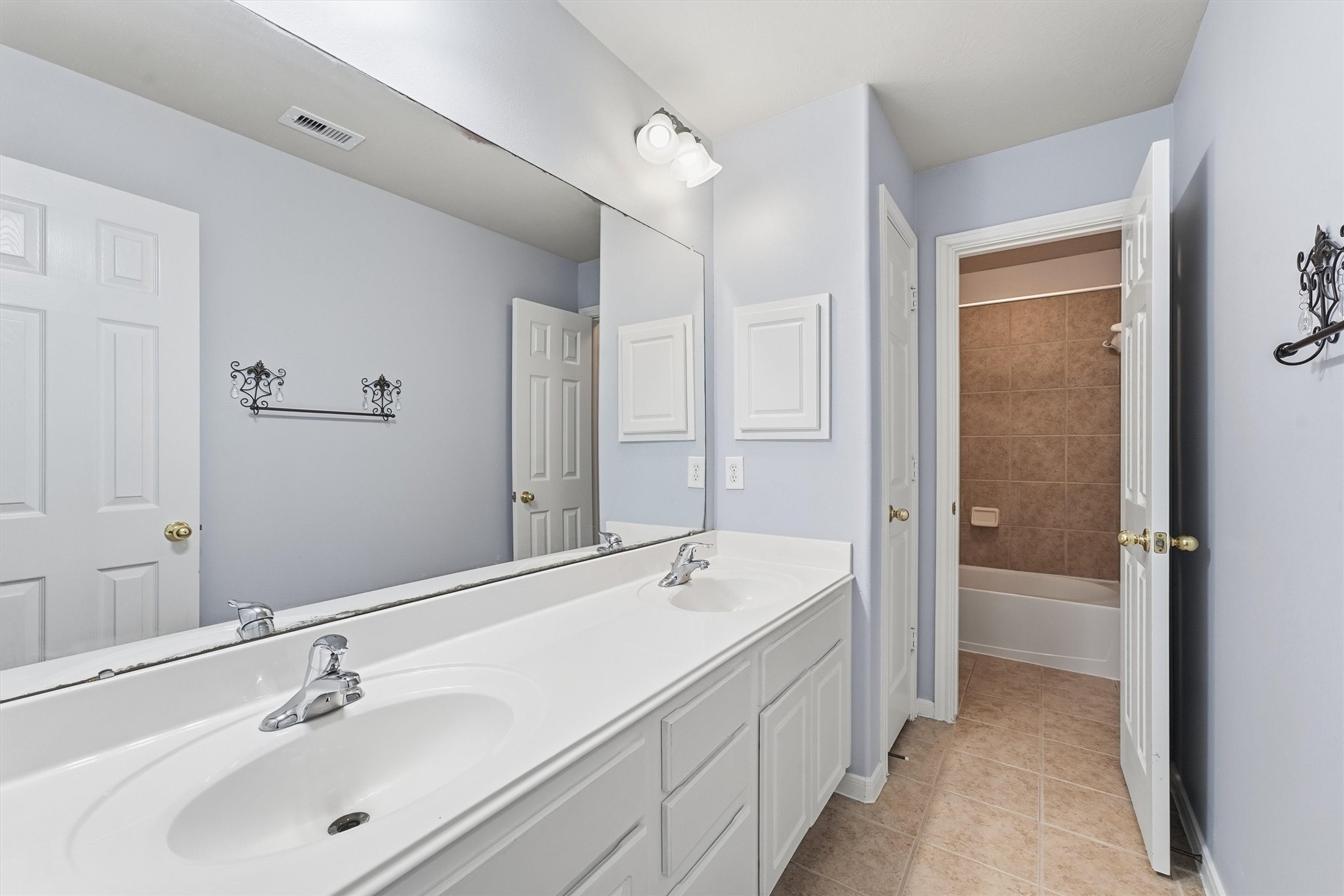 17511 Buck Island Court Property Photo 15