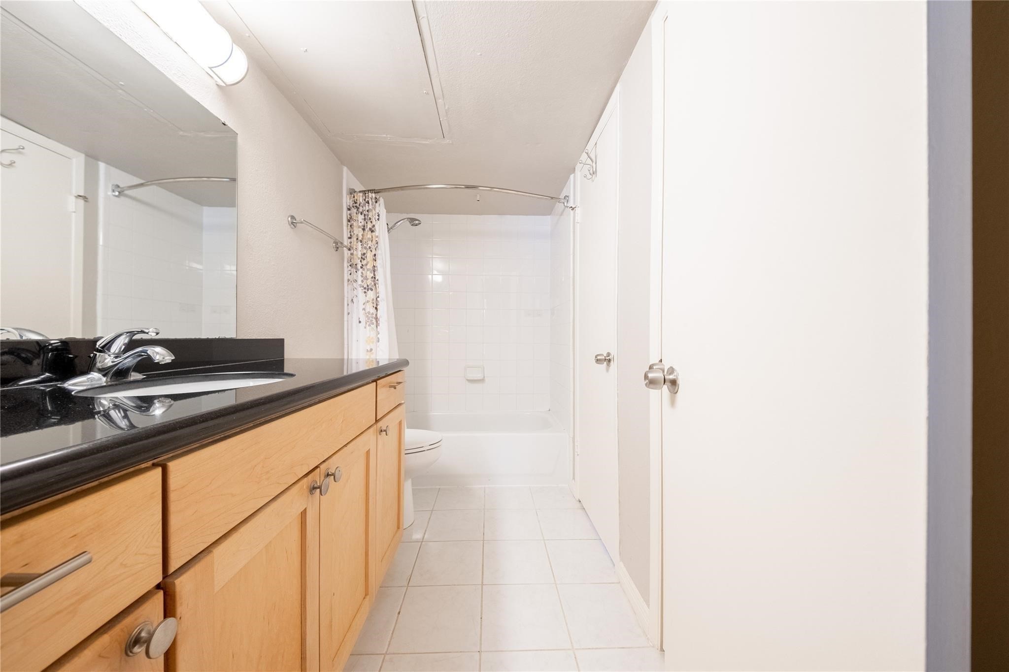 2626 Holly Hall Street 1201 Property Photo 22