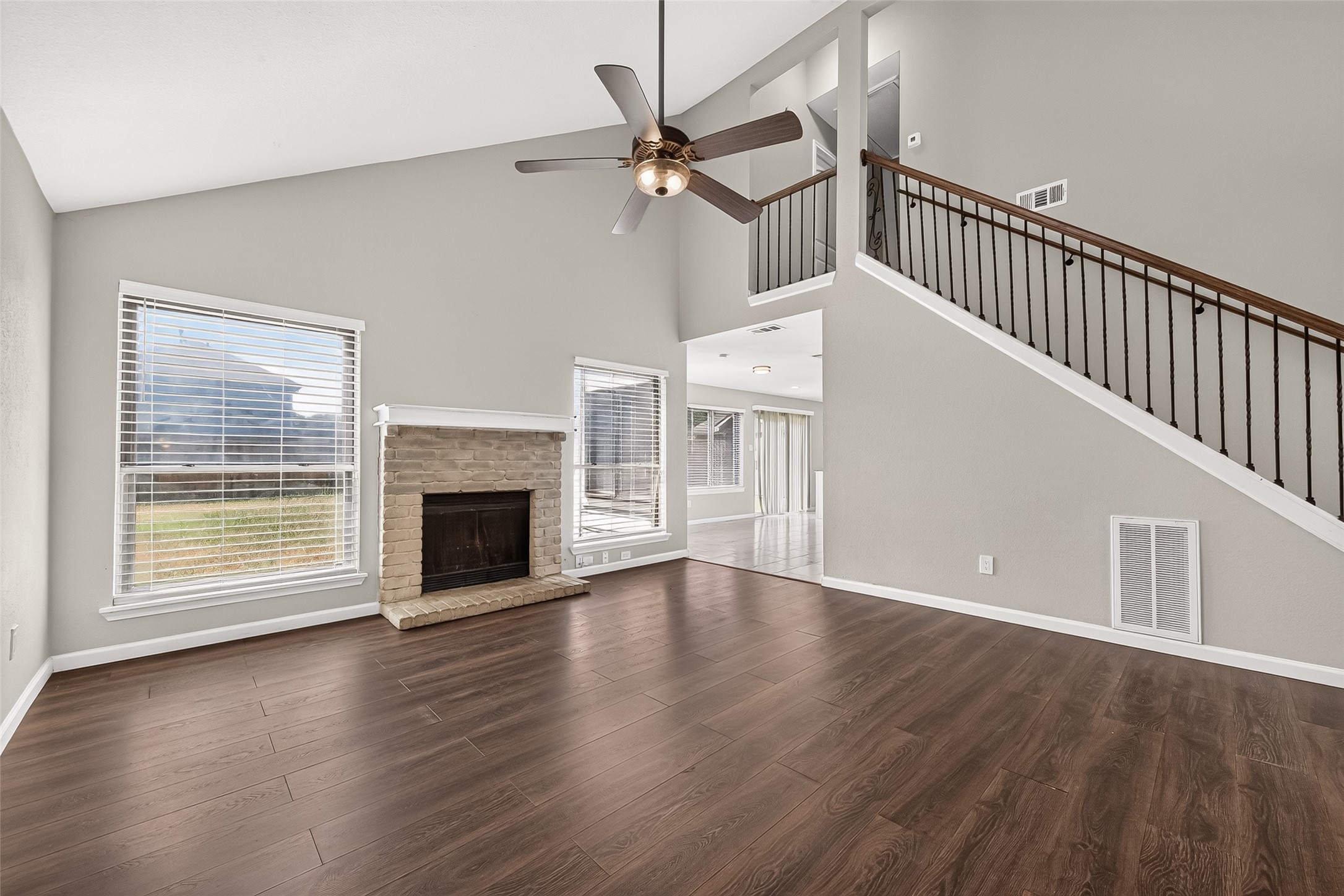 2519 Silver Cypress Drive Property Photo 5