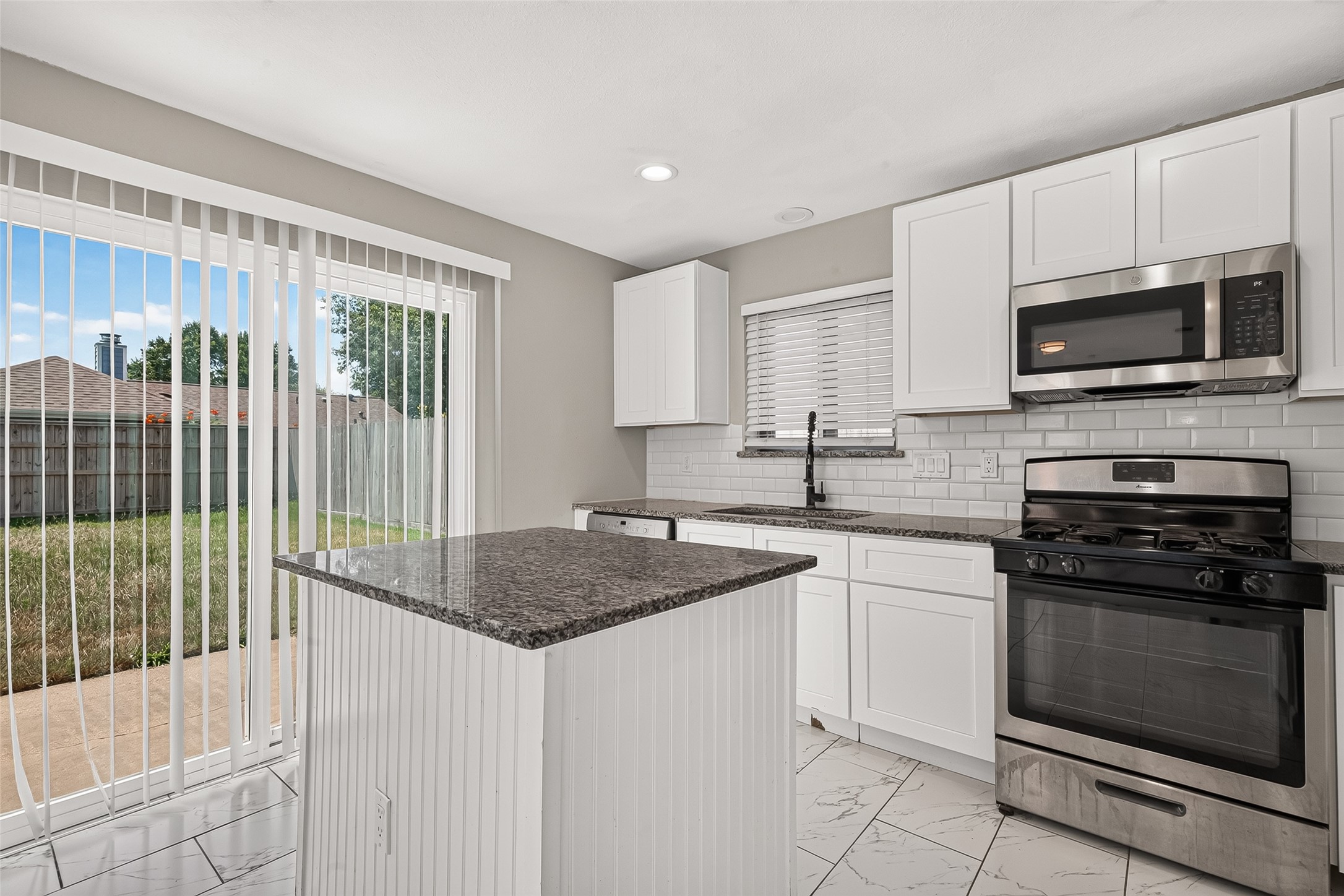 2519 Silver Cypress Drive Property Photo 8