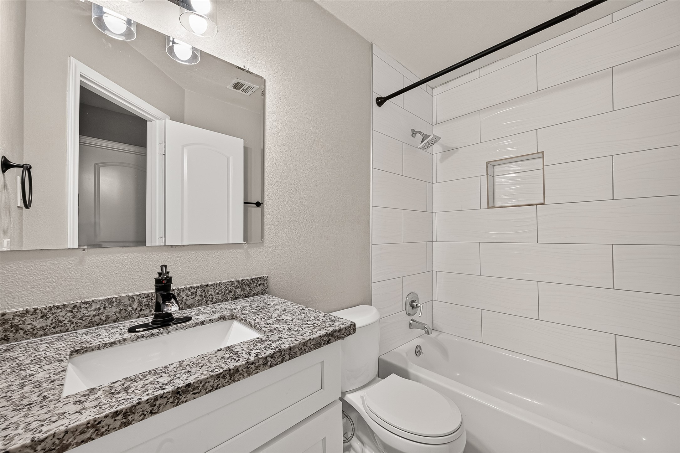 2519 Silver Cypress Drive Property Photo 15