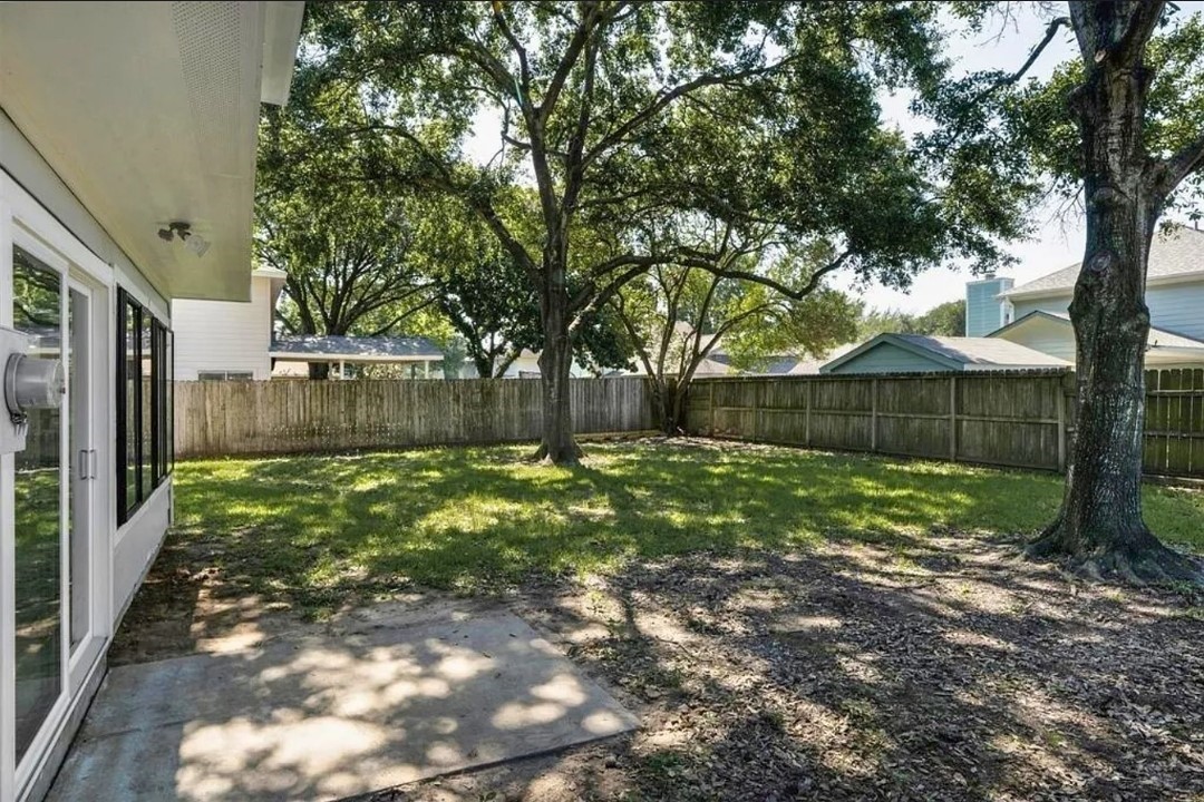 2519 Silver Cypress Drive Property Photo 4