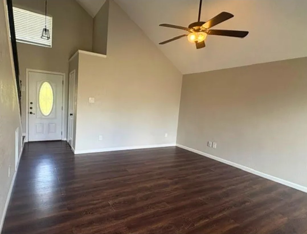 2519 Silver Cypress Drive Property Photo 9