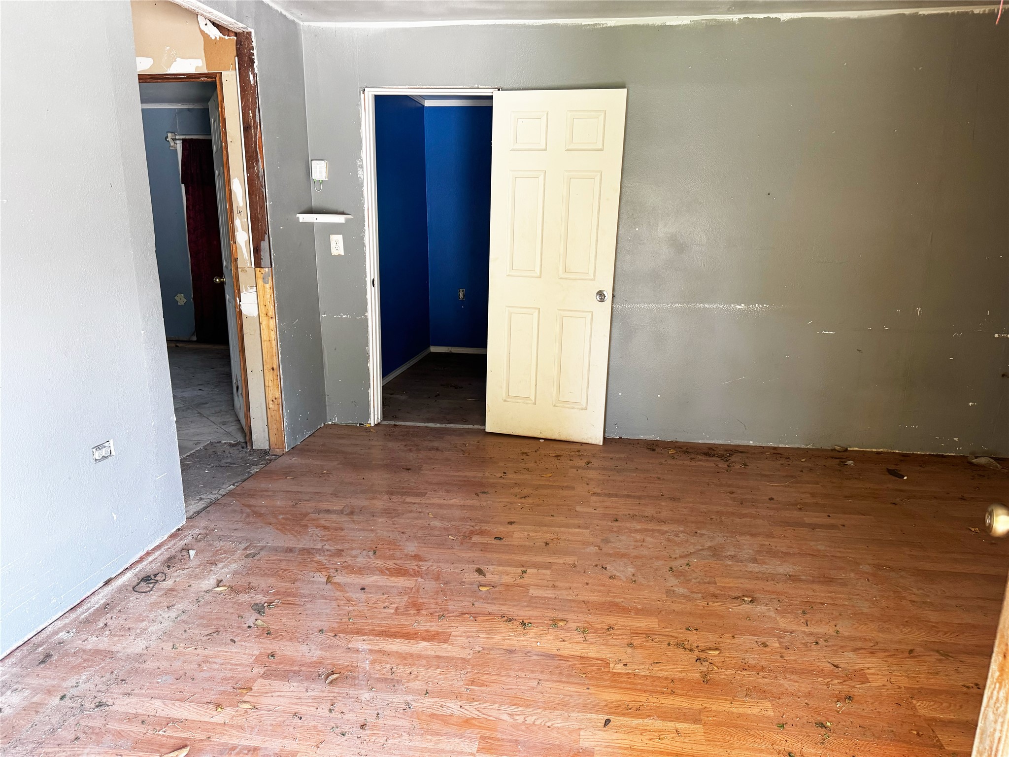 5950 Southlark Street Property Photo 2