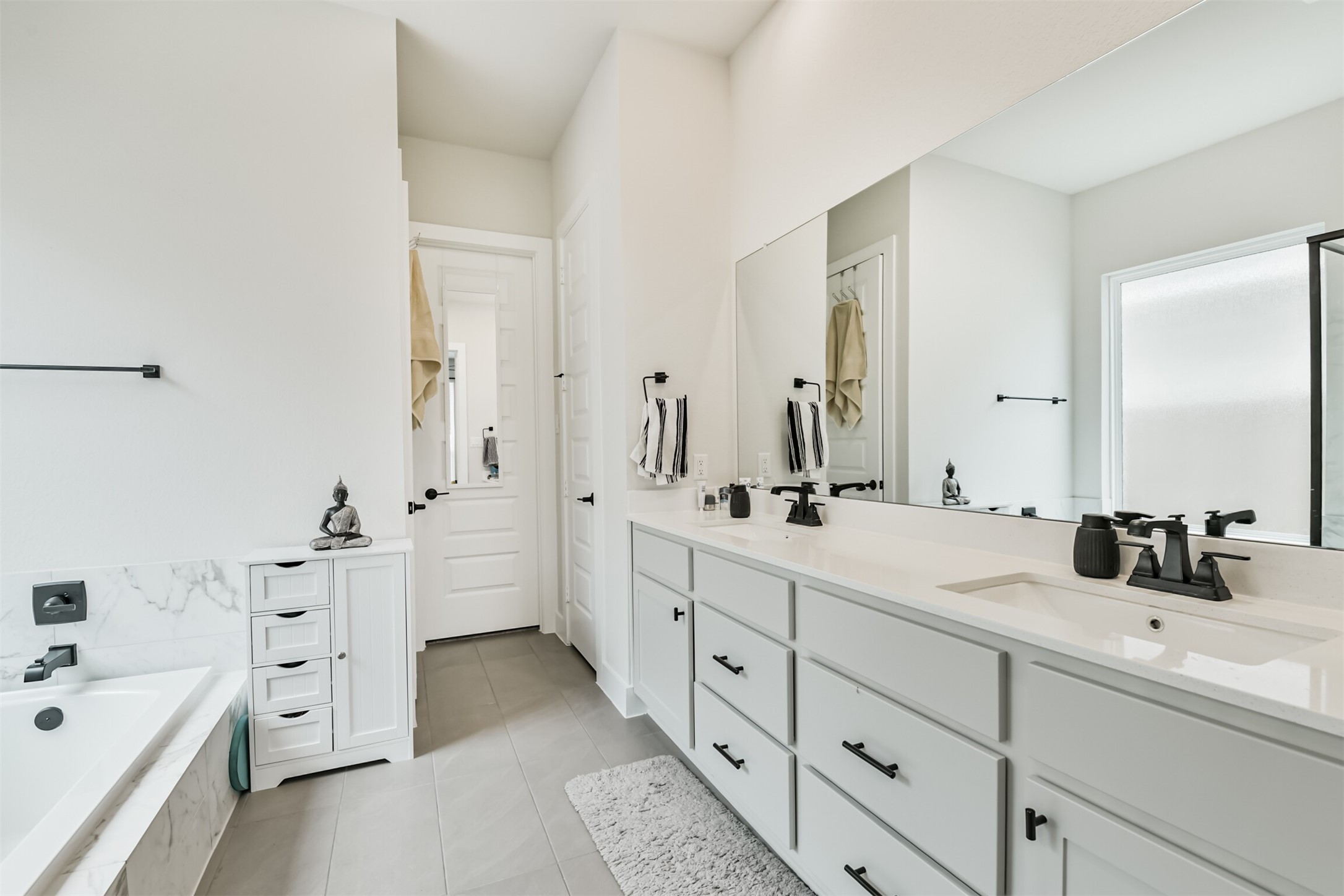 9243 Trimble Landing Drive Property Photo 17