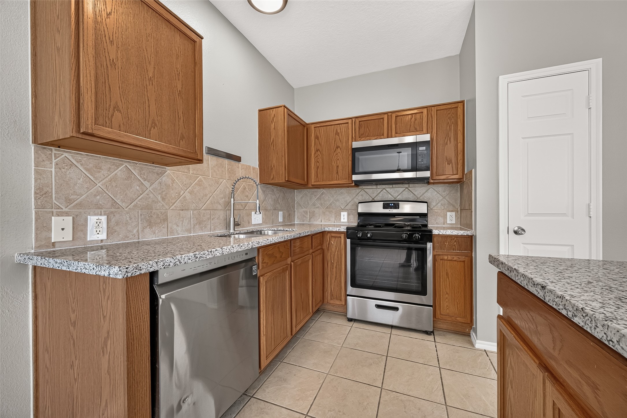 14922 Sugar Sweet Drive Property Photo 23