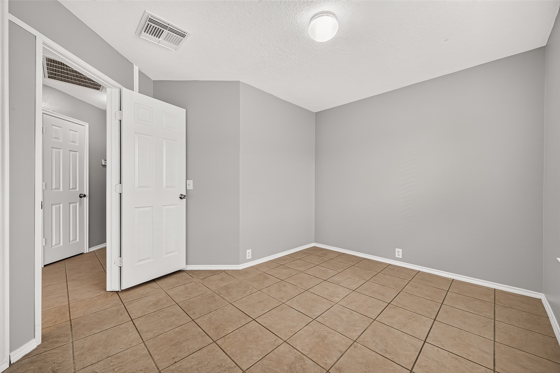 14922 Sugar Sweet Drive Property Photo 34